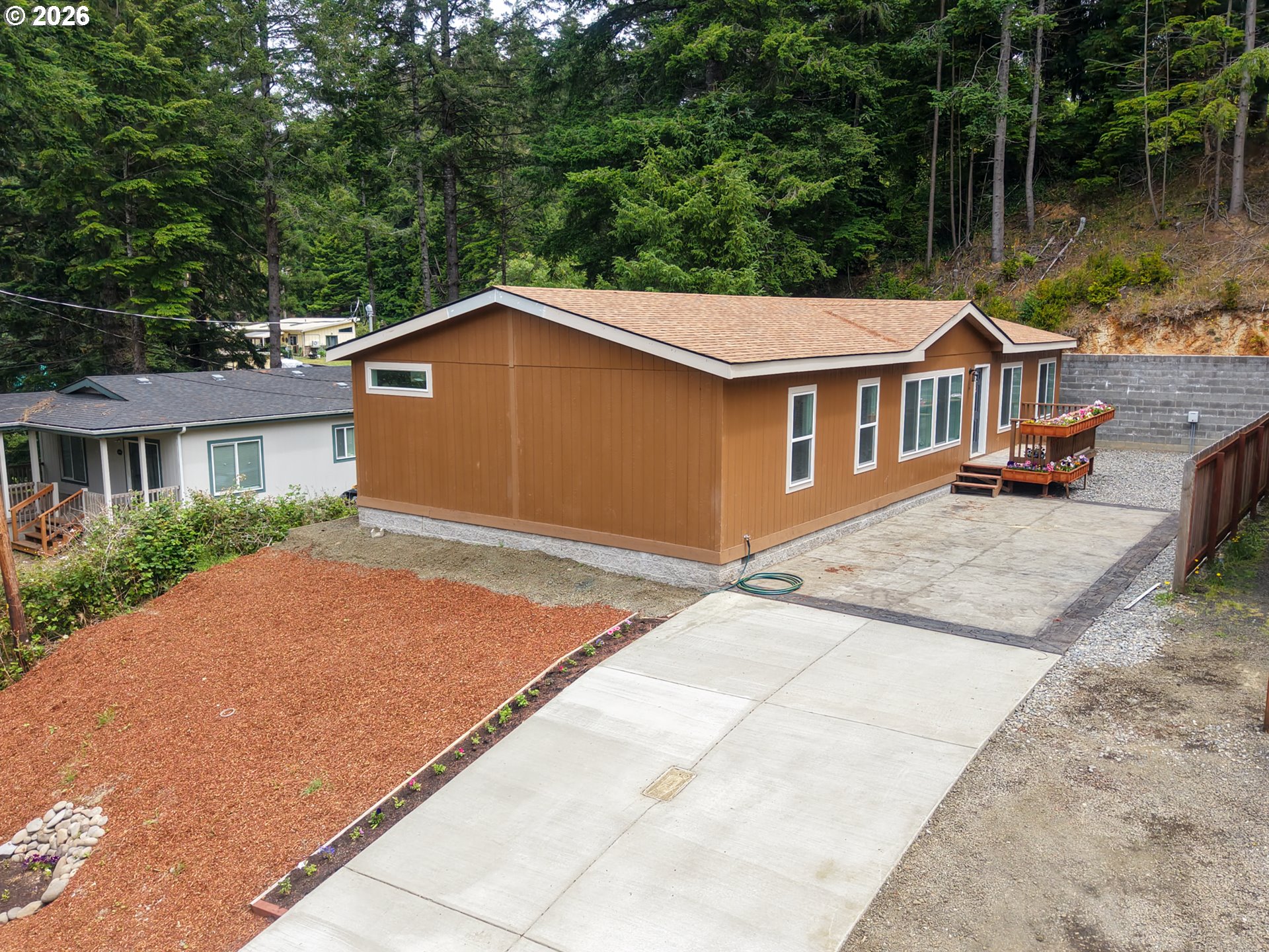63463 COUNCIL RD, CoosBay, OR 97420