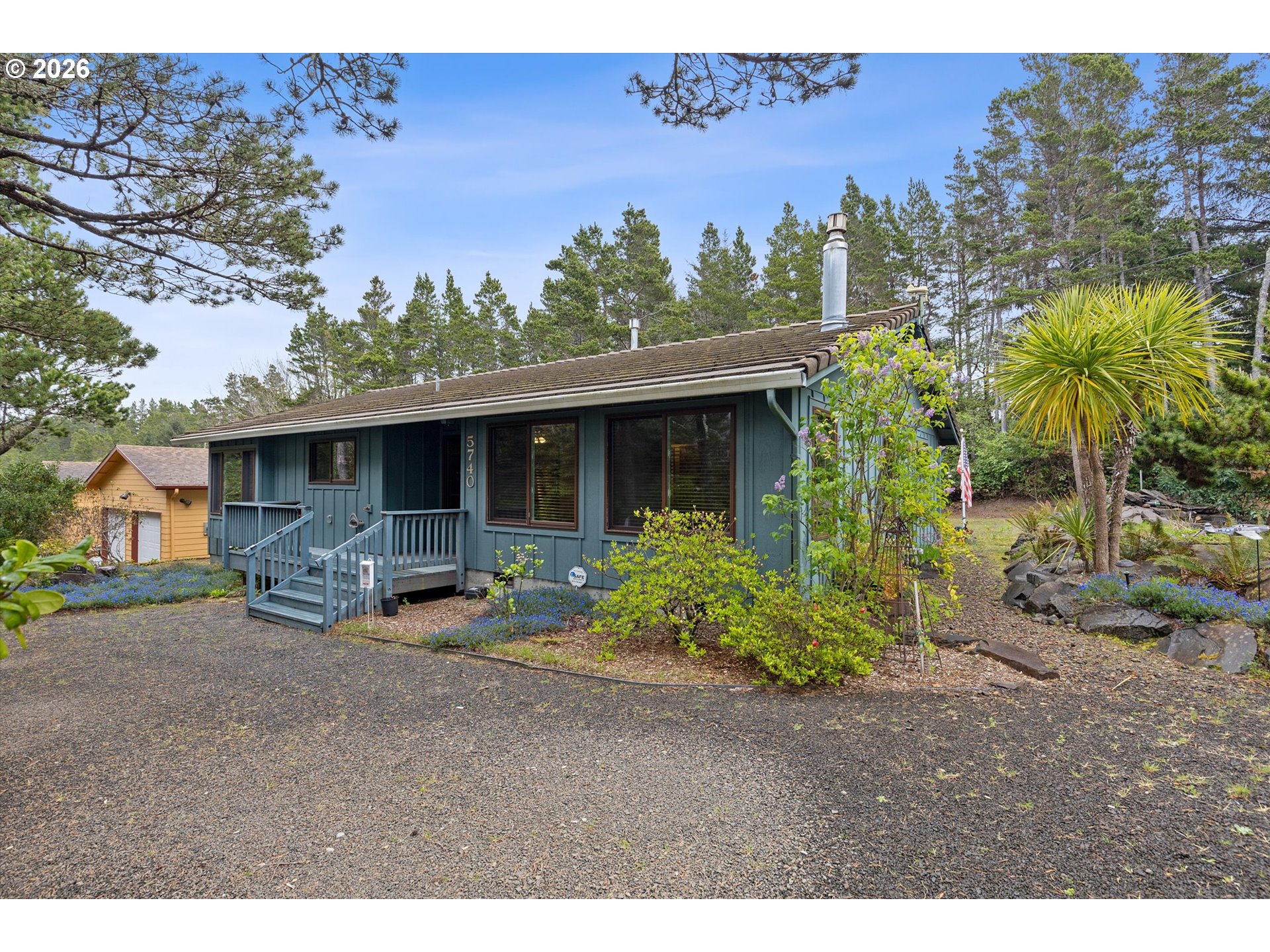 5740 PALISADES DR, LincolnCity, OR 97367