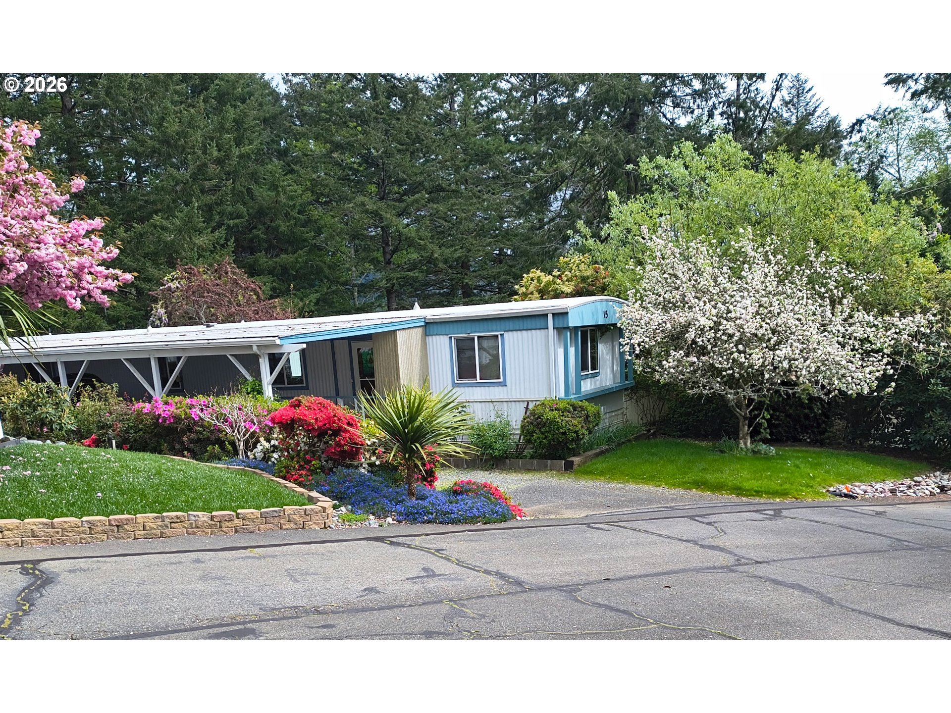 98825 PLEASANT HILL DR, Brookings, OR 97415