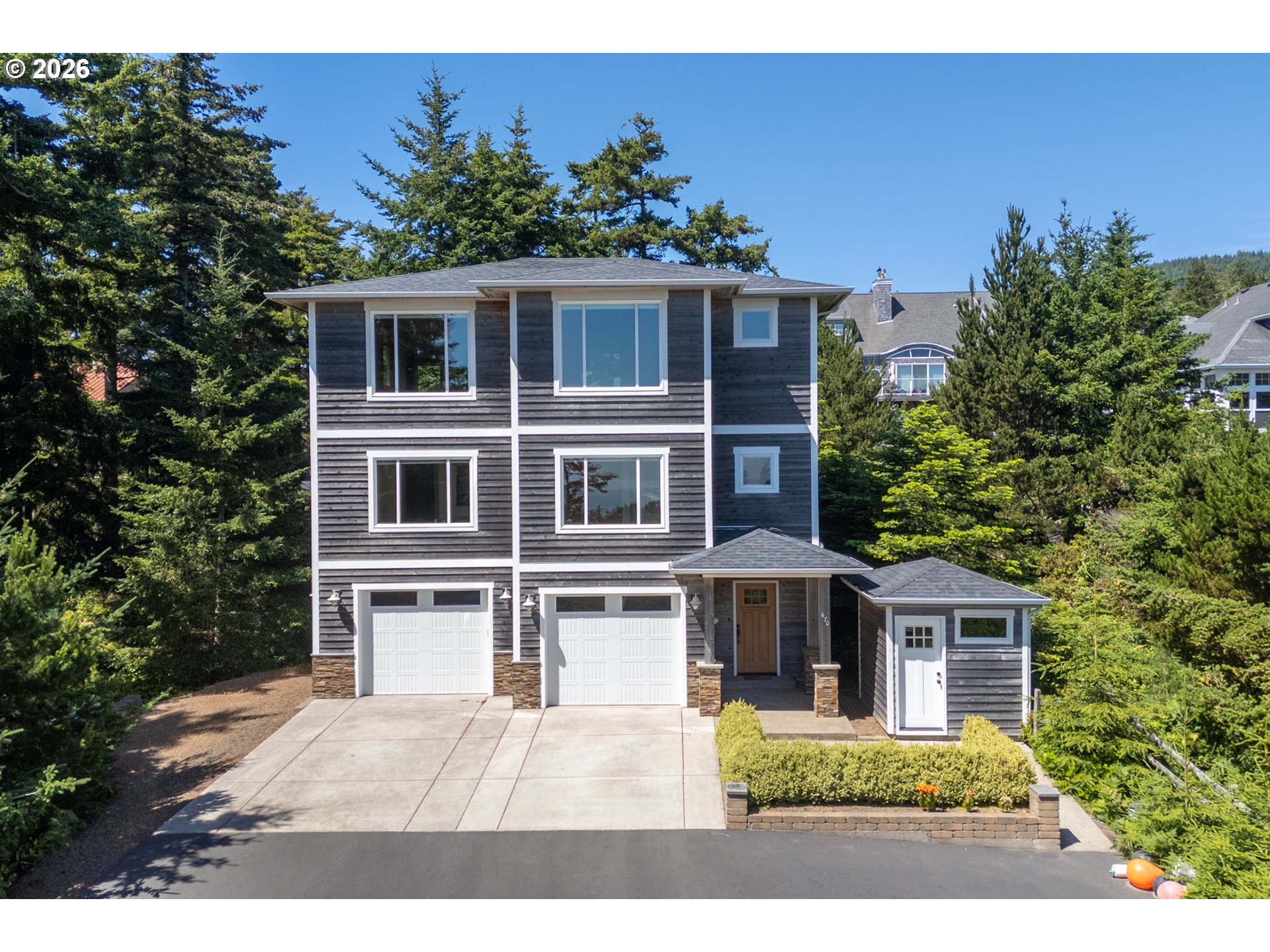 670 Hillsdale ST, Oceanside, OR 97134