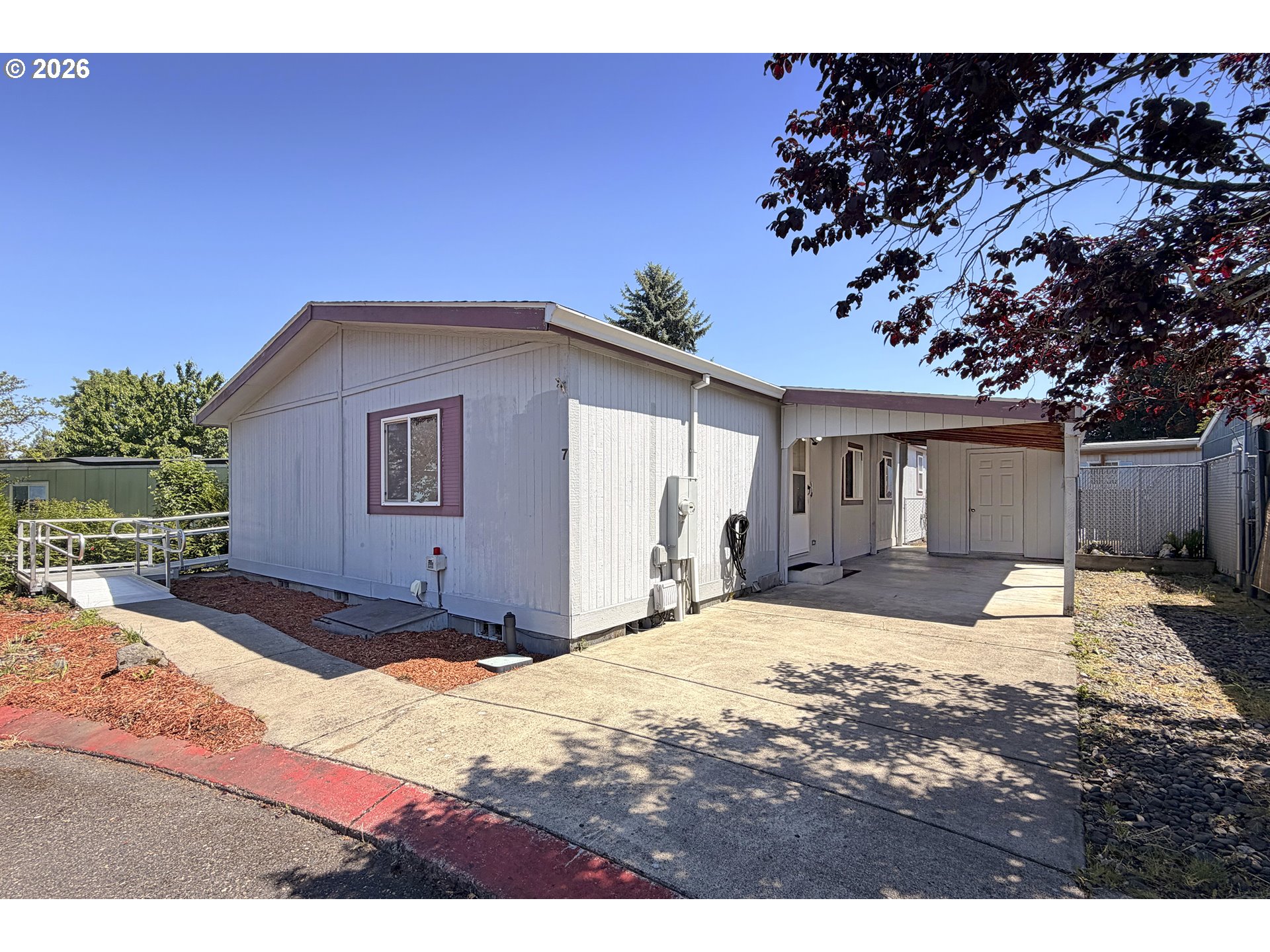 2742 201ST AVE, Fairview, OR 97024