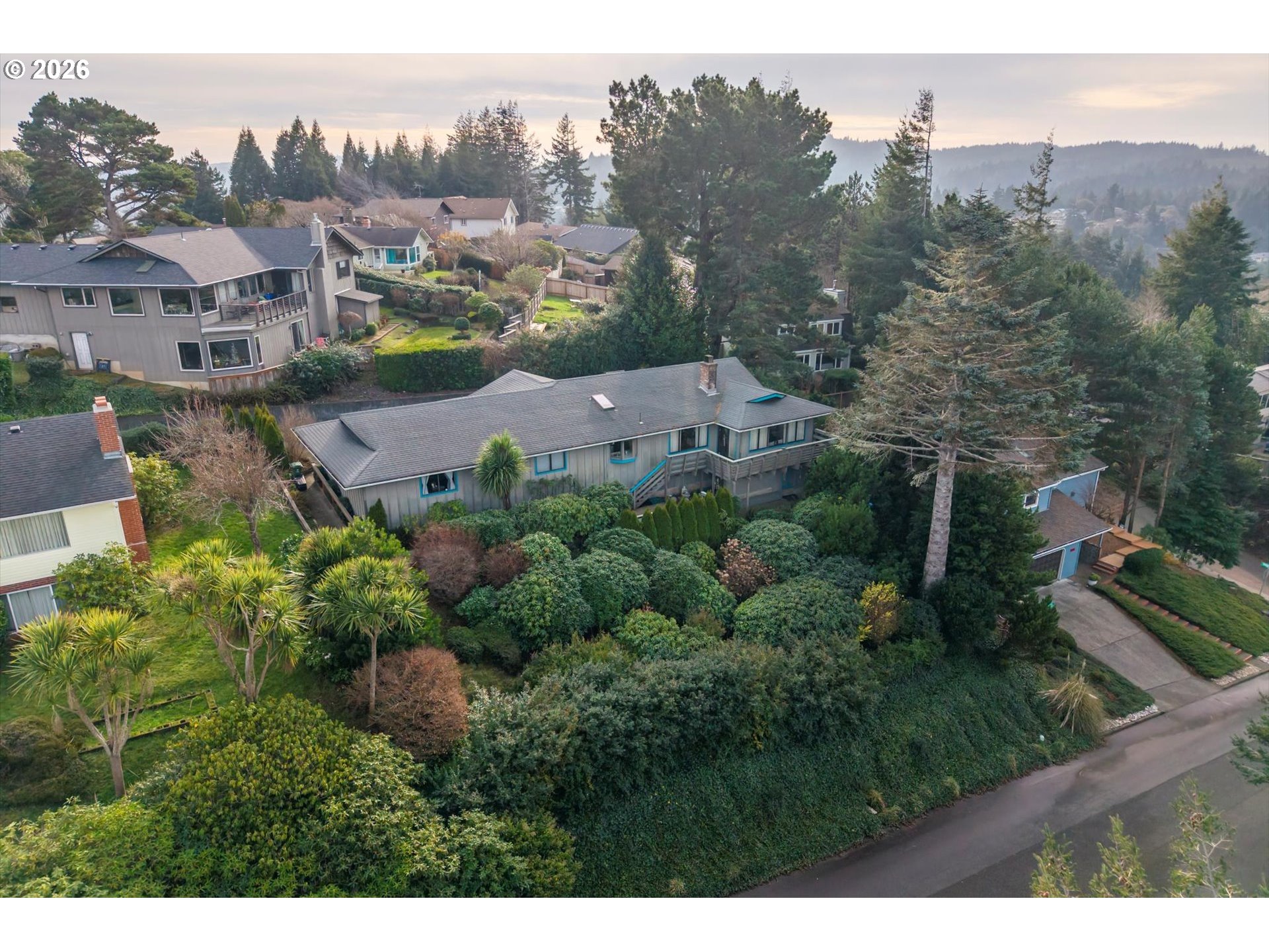 875 SIGNAL WAY, CoosBay, OR 97420