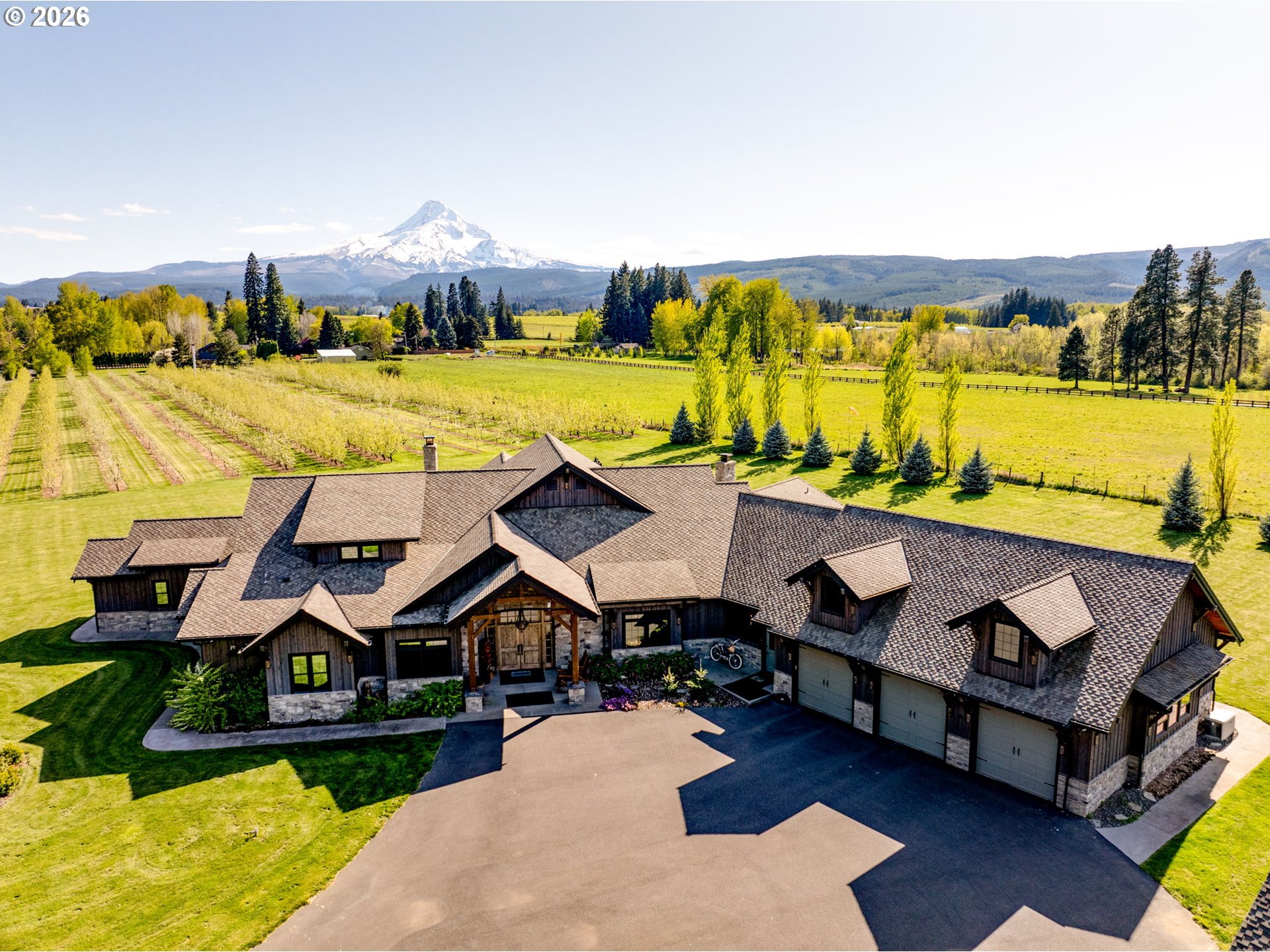 5102 WOODWORTH DR, MtHoodPrkdl, OR 97041