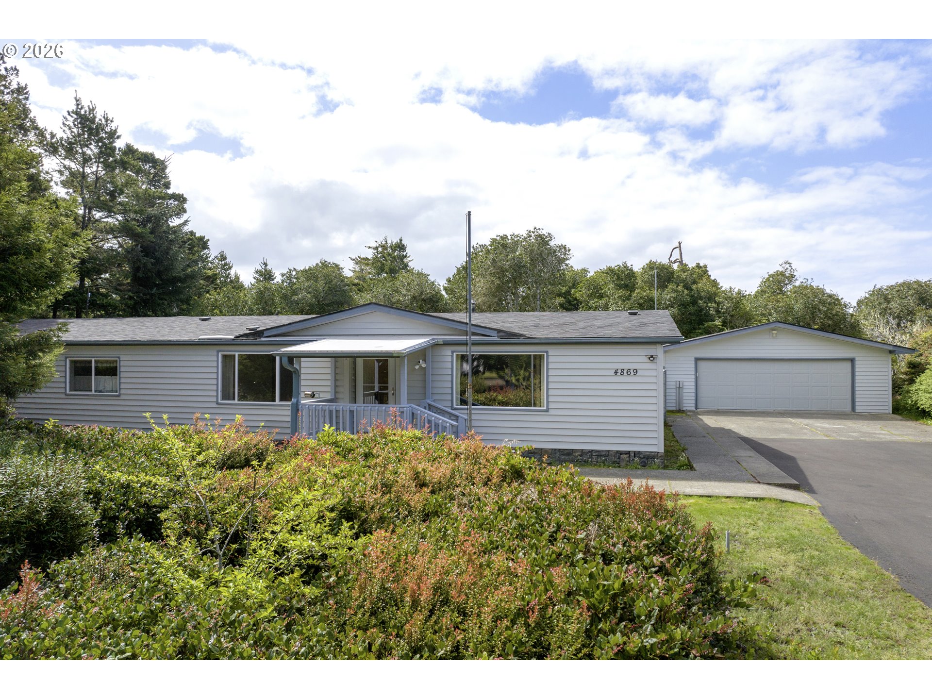 4869 SEAPINE DR, Florence, OR 97439