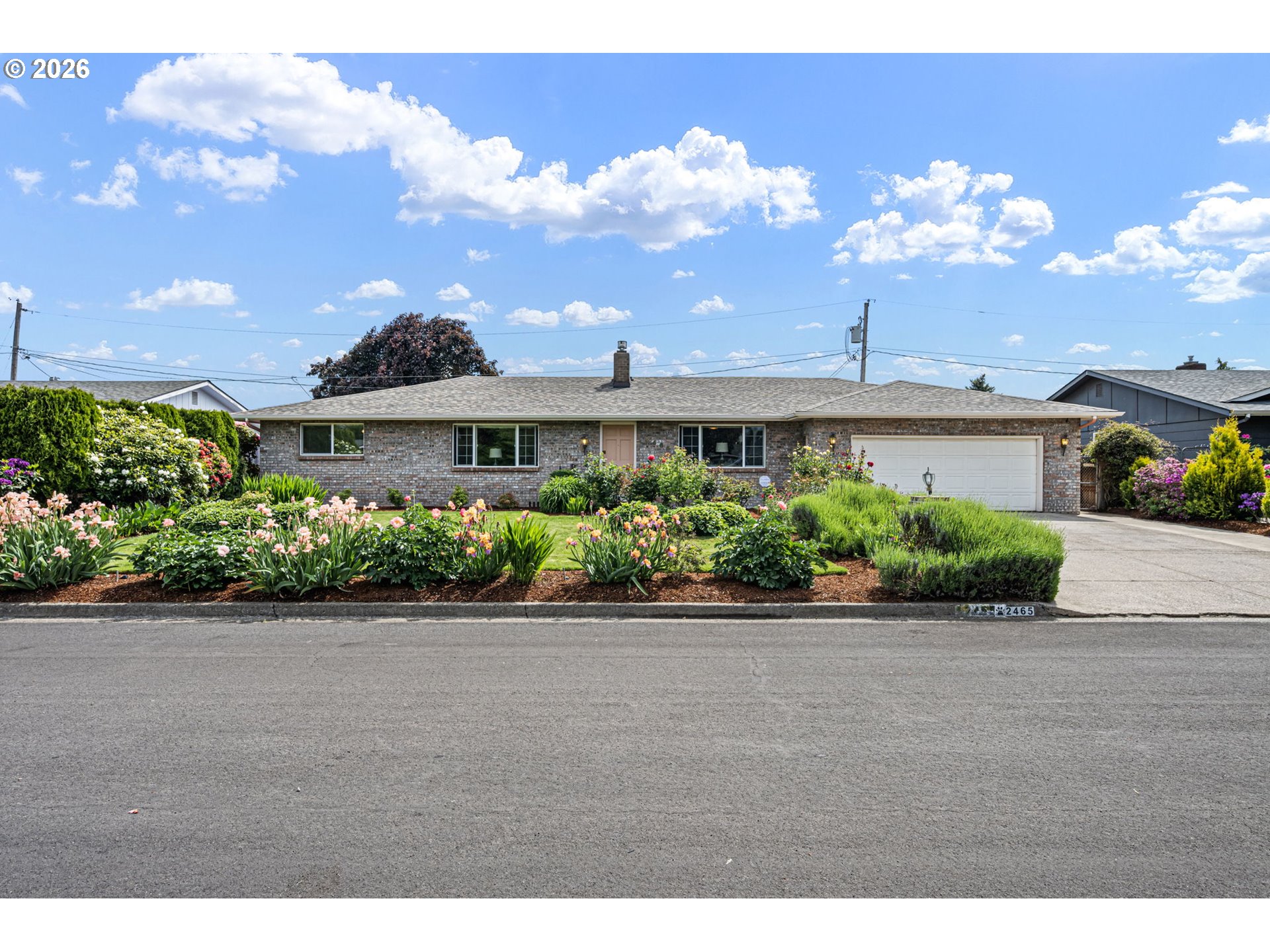 2465 17TH ST, Springfield, OR 97477