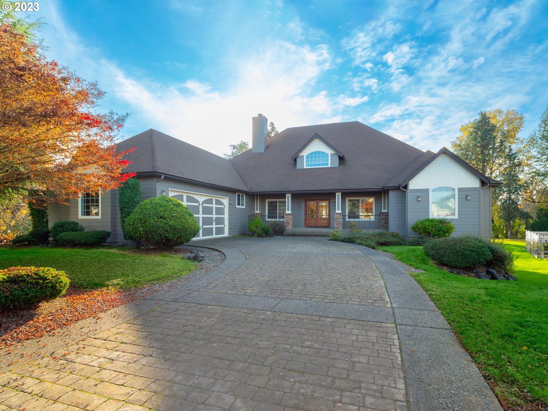 976 SOUTHWATER DR, Roseburg, OR 97471