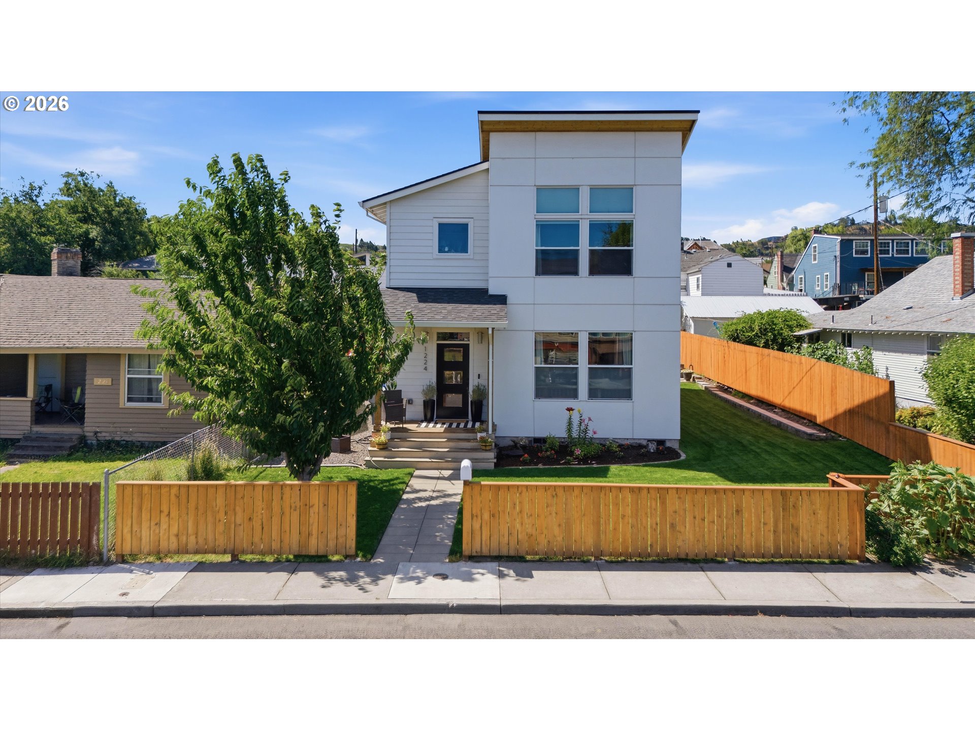 1224 8TH ST, TheDalles, OR 97058