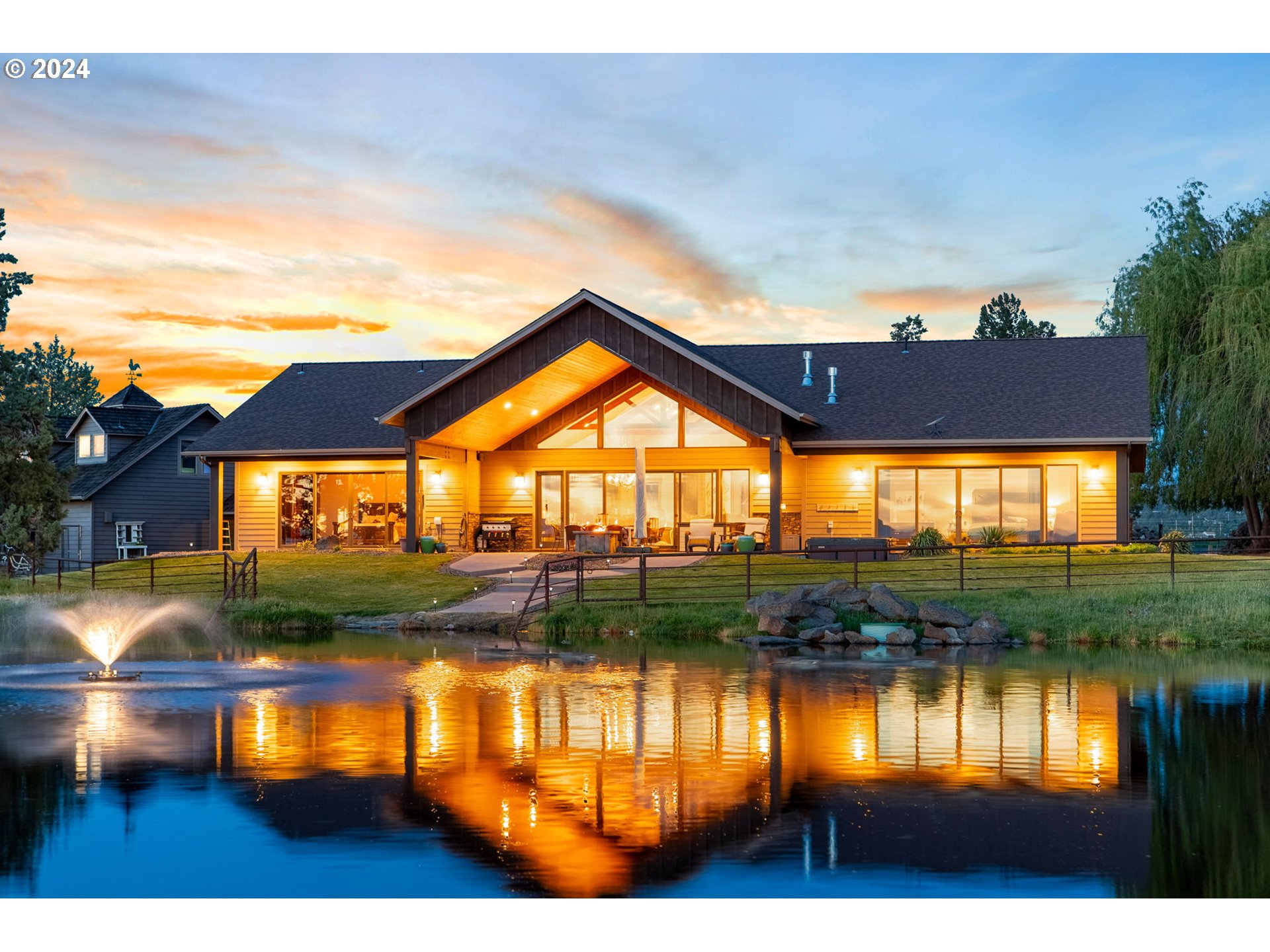 13501 RIGGS RD, PowellButte, OR 97753