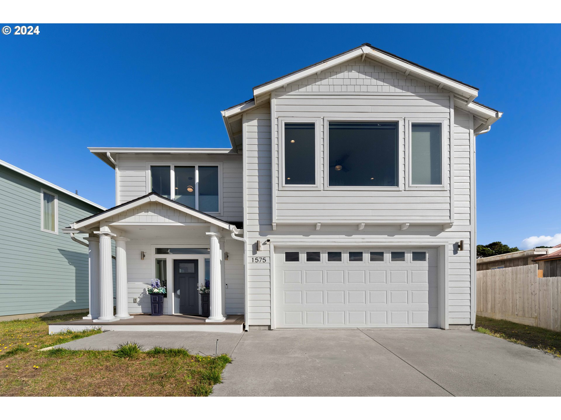 1575 BEACH LOOP DR, Bandon, OR 97411
