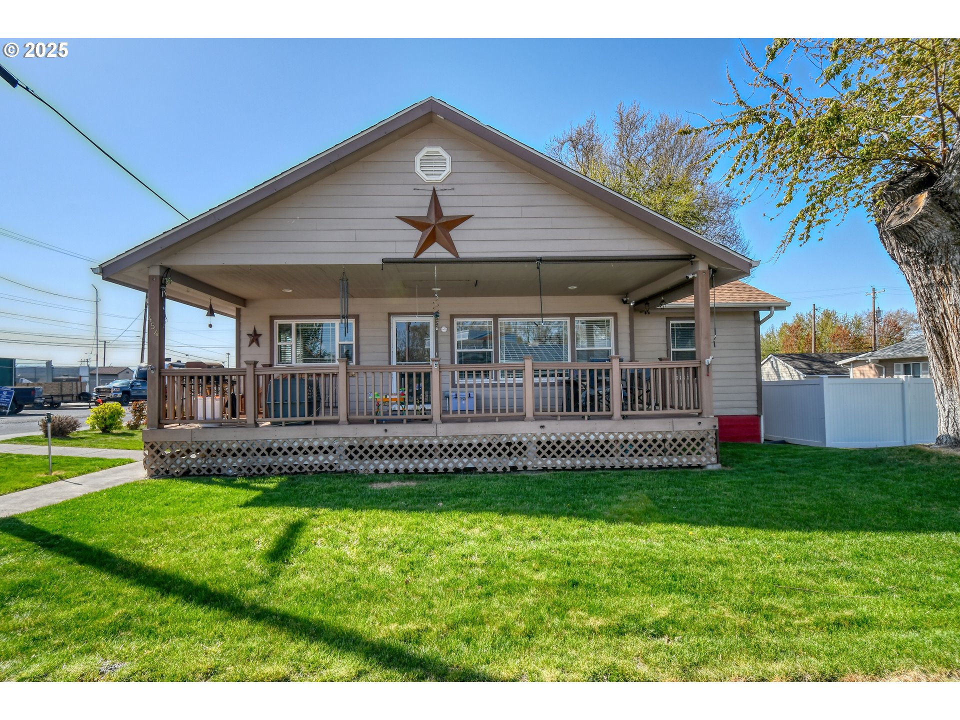 454 MAIN ST, Athena, OR 97813