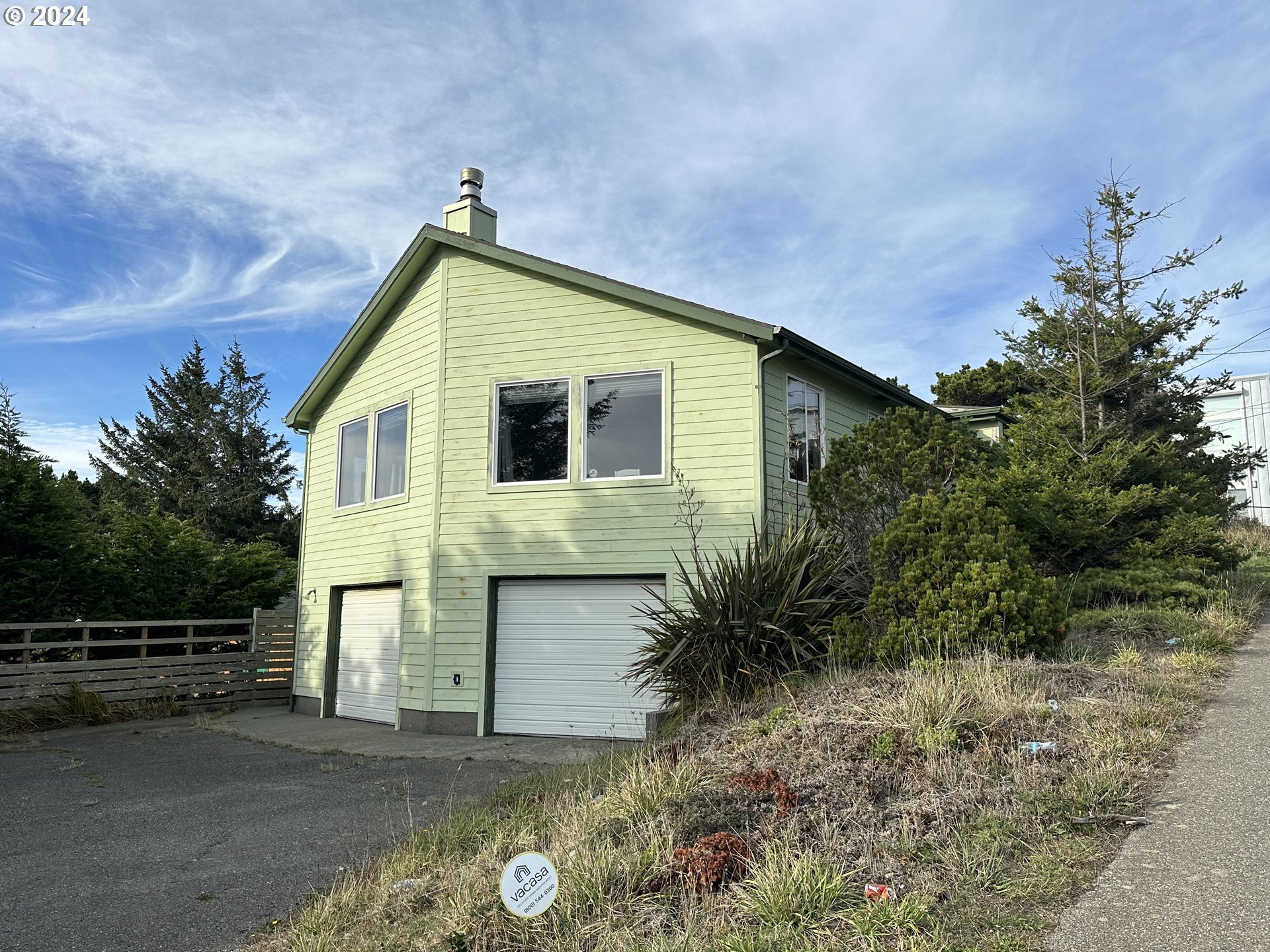 585 TICHENOR ST, PortOrford, OR 97465