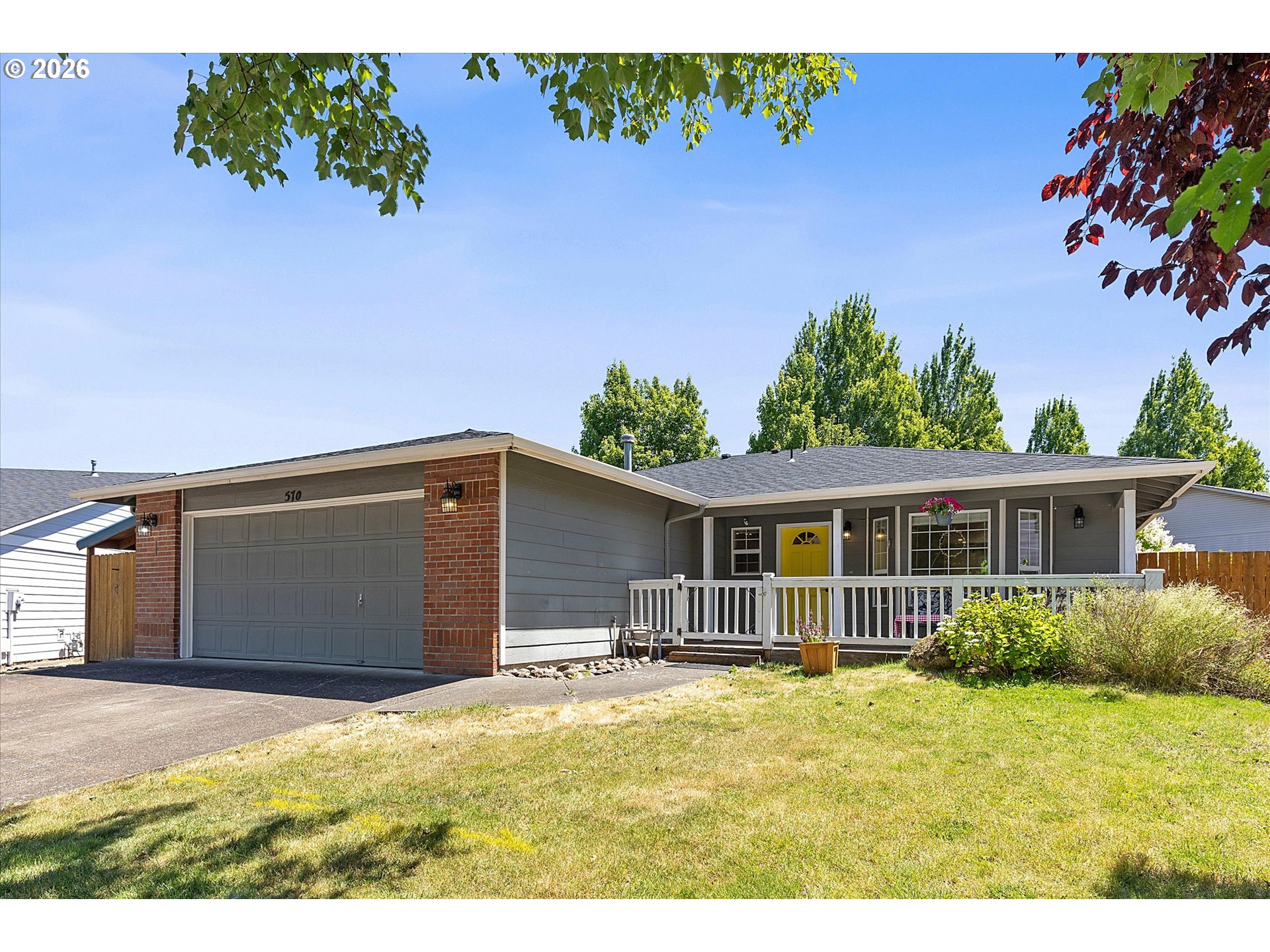570 HONEYSUCKLE CT, McMinnville, OR 97128