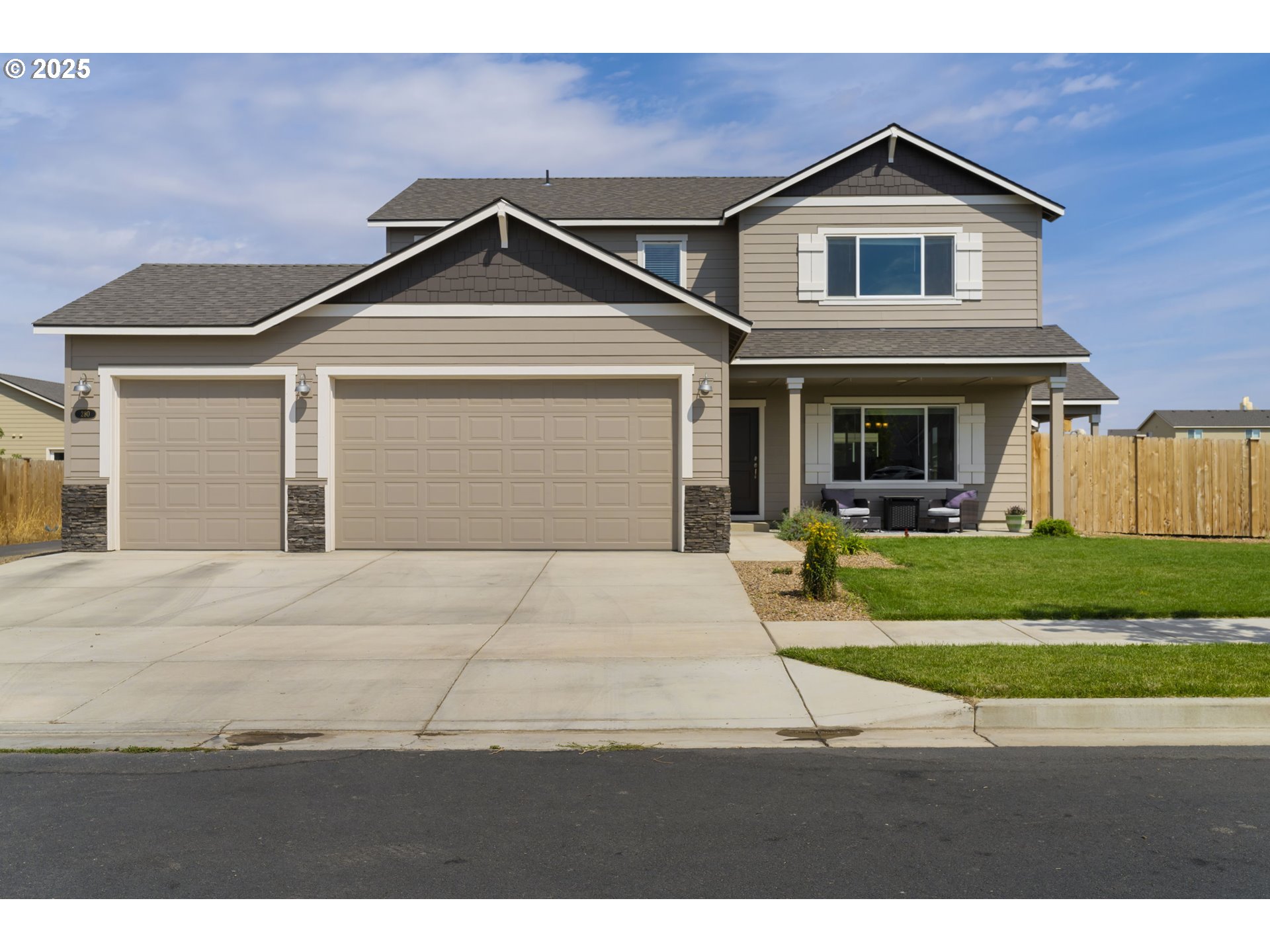 280 DOUBLE EAGLE AVE, Madras, OR 97741