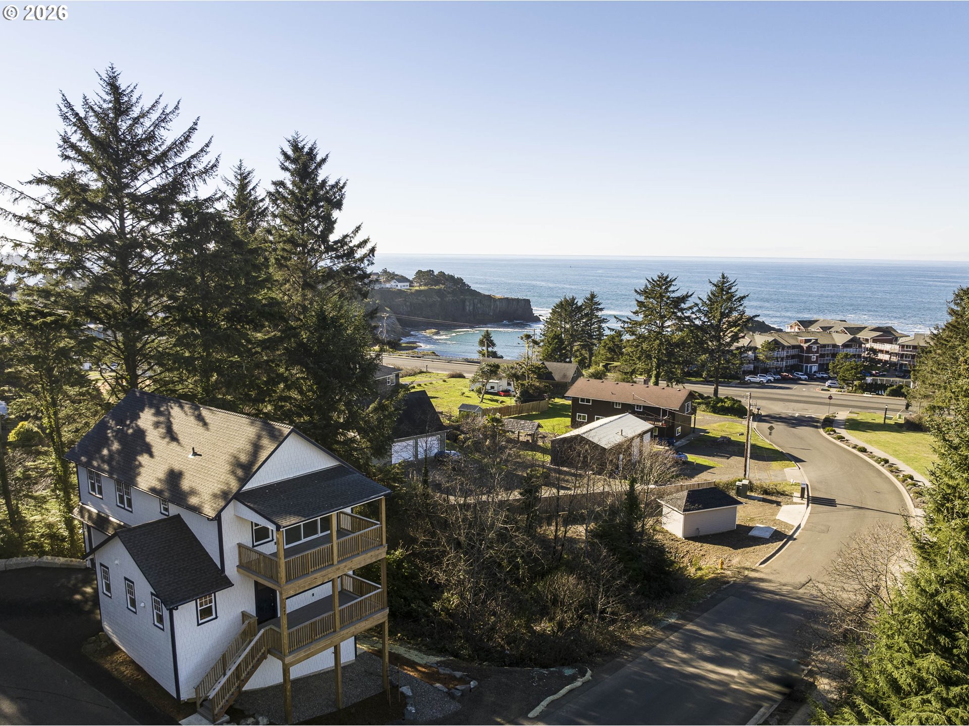 640 LILLIAN LN, DepoeBay, OR 97341