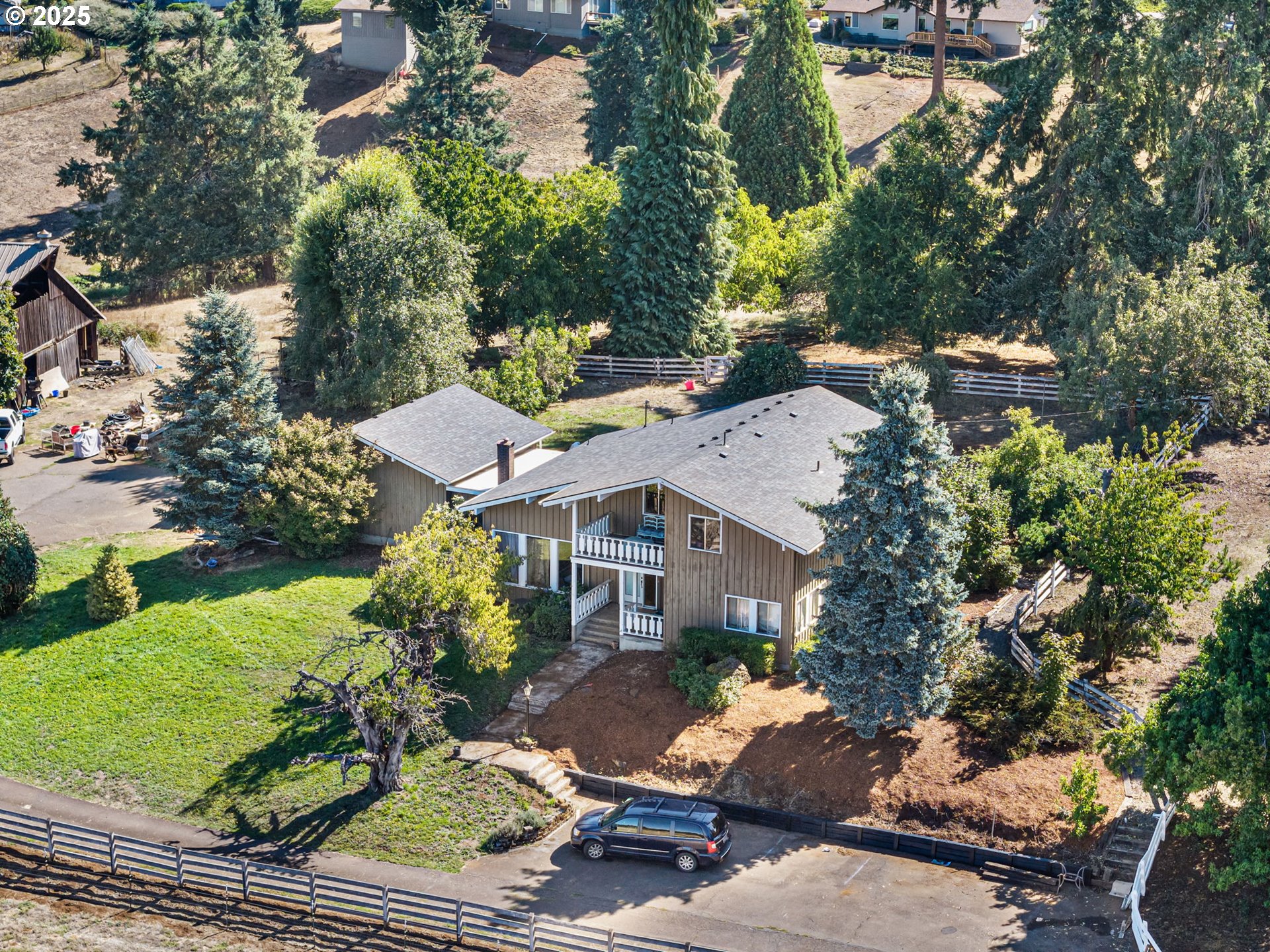 32313 GREEN ACRES LOOP, CottageGrove, OR 97424