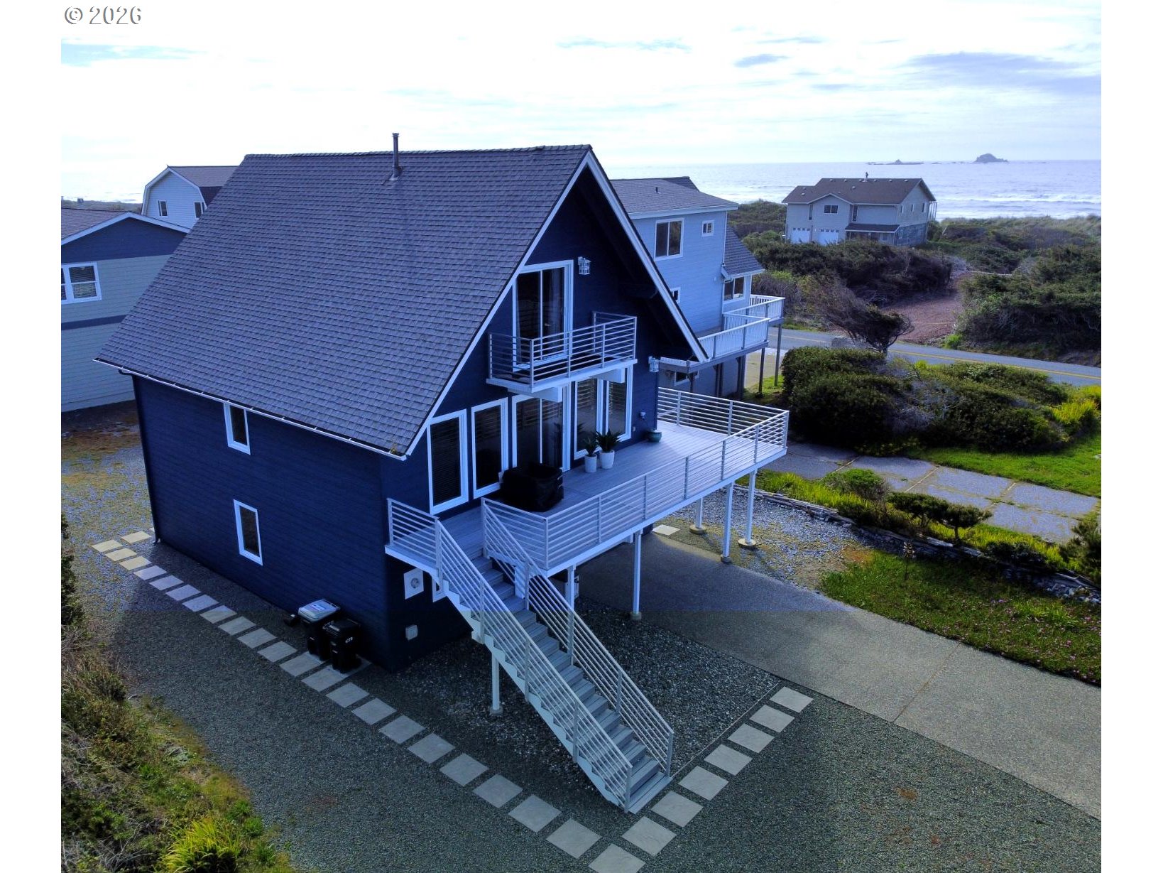 93890 PEBBLE PL, GoldBeach, OR 97444
