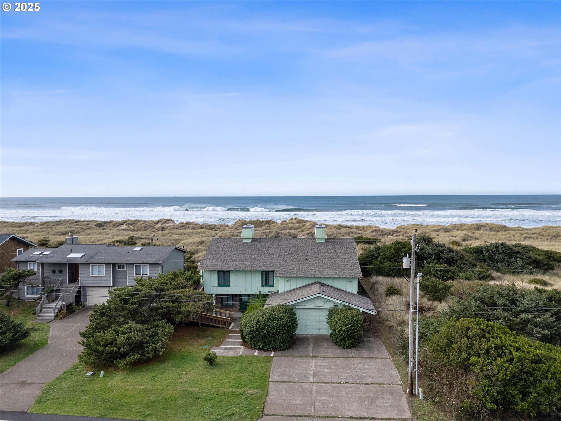 2014 OCEANIA DR, Waldport, OR 97394