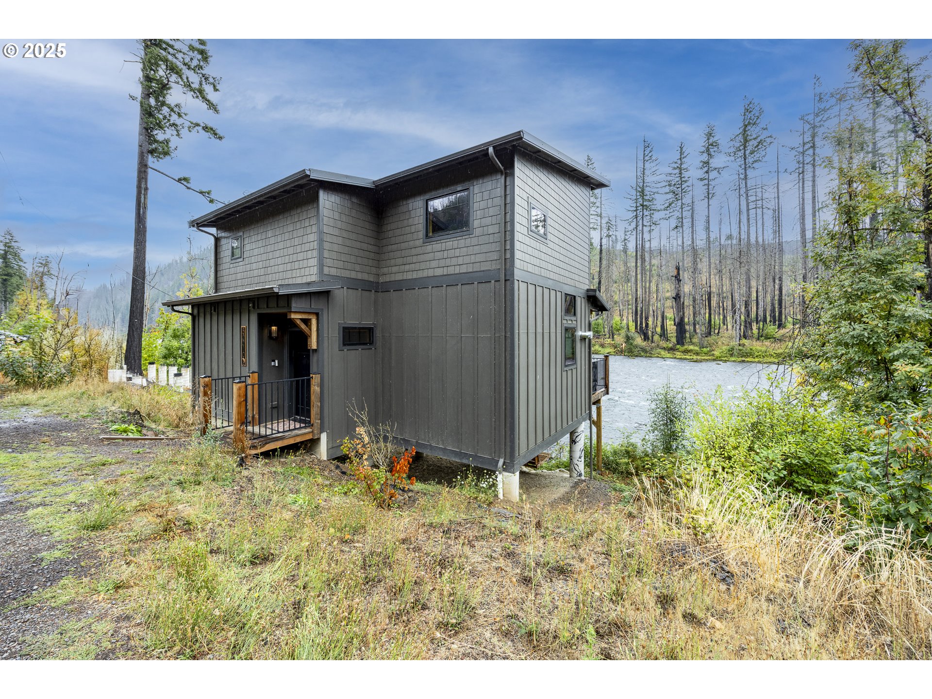 50010 MCKENZIE HWY, Vida, OR 97488