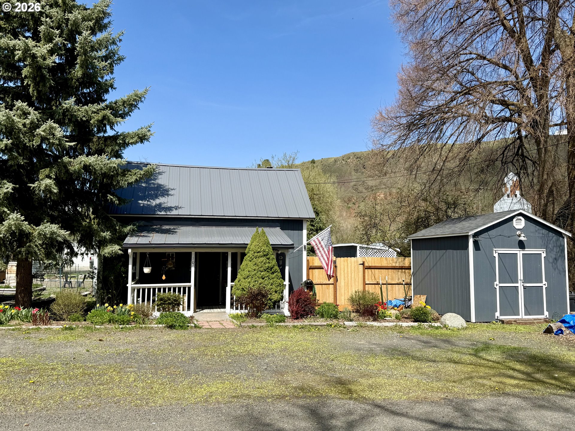 103 4TH ST, Wallowa, OR 97885