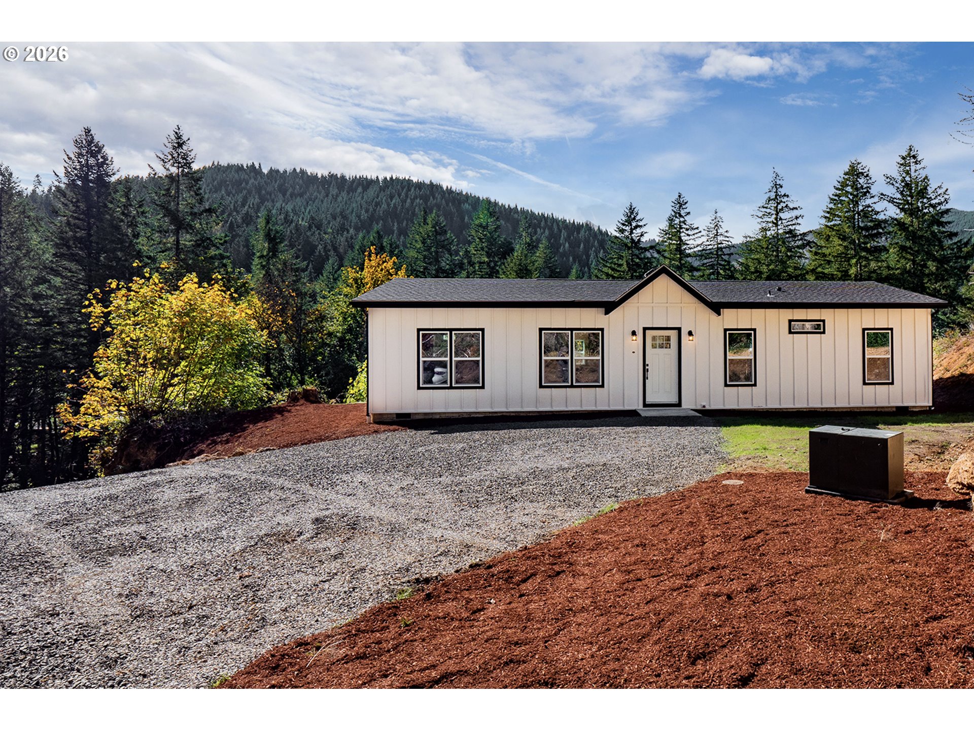 42276 WINBERRY CREEK RD, FallCreek, OR 97438