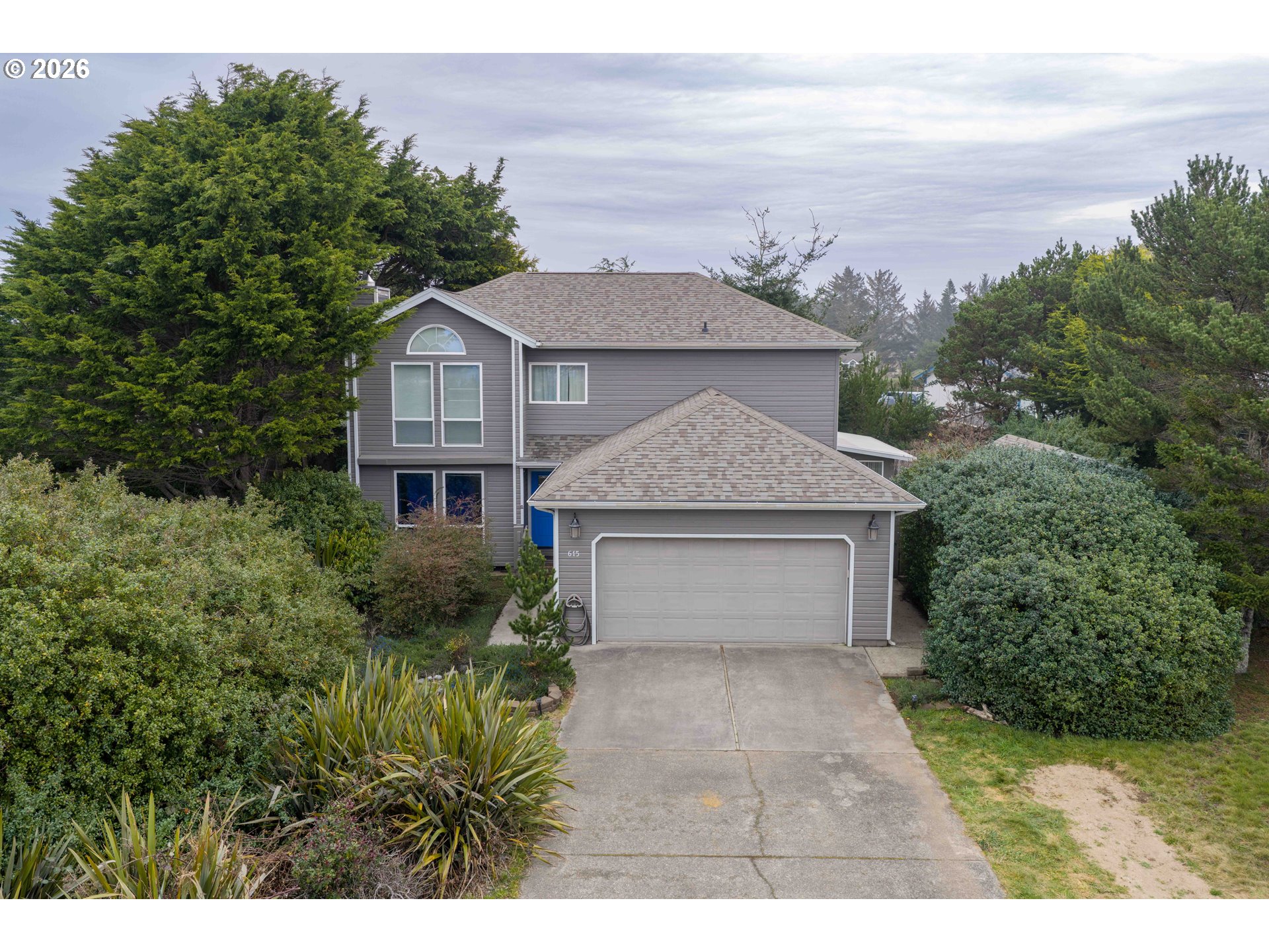 615 SEABIRD DR, Bandon, OR 97411