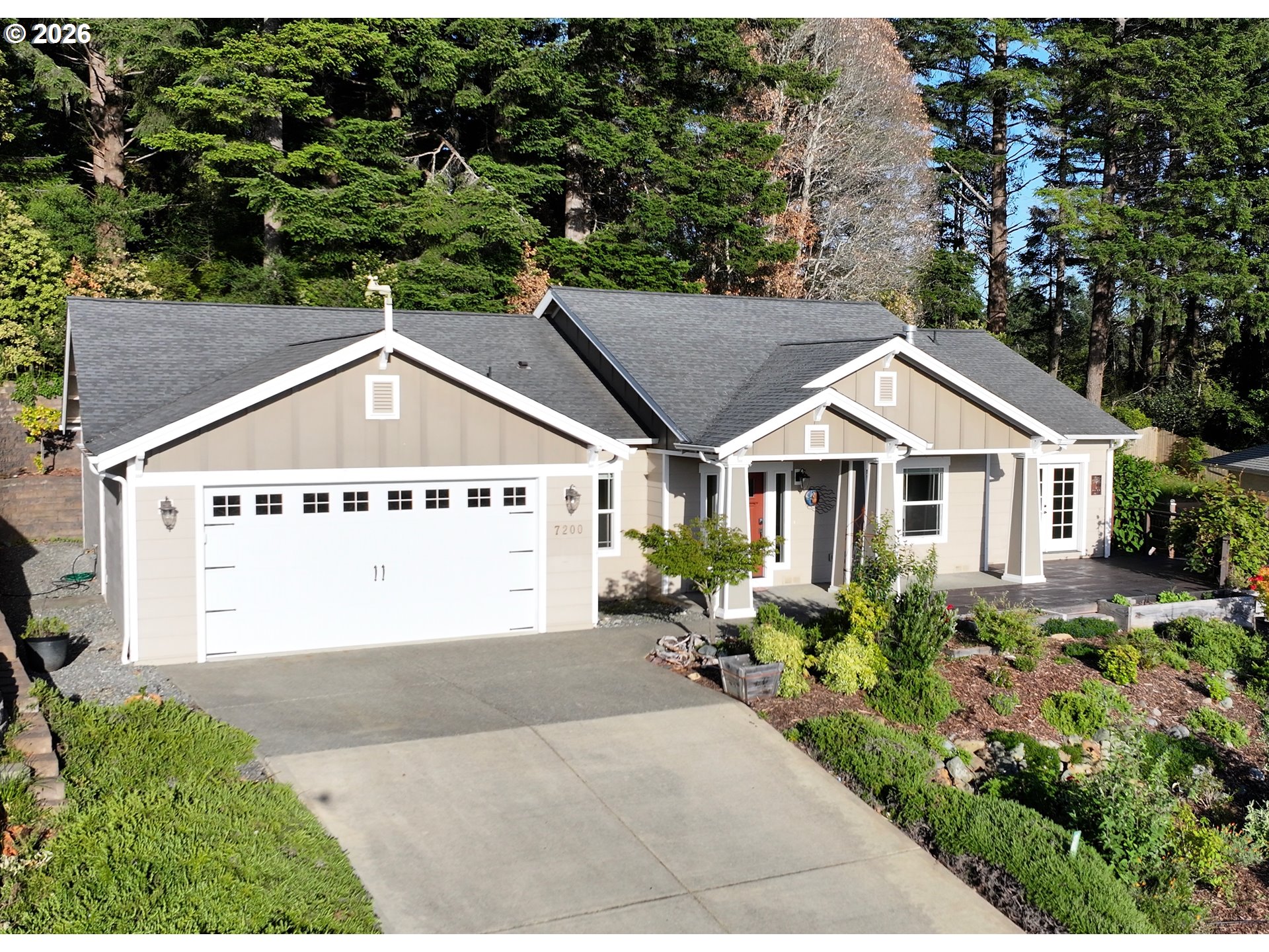 7200 VISTA RIDGE DR, Brookings, OR 97415