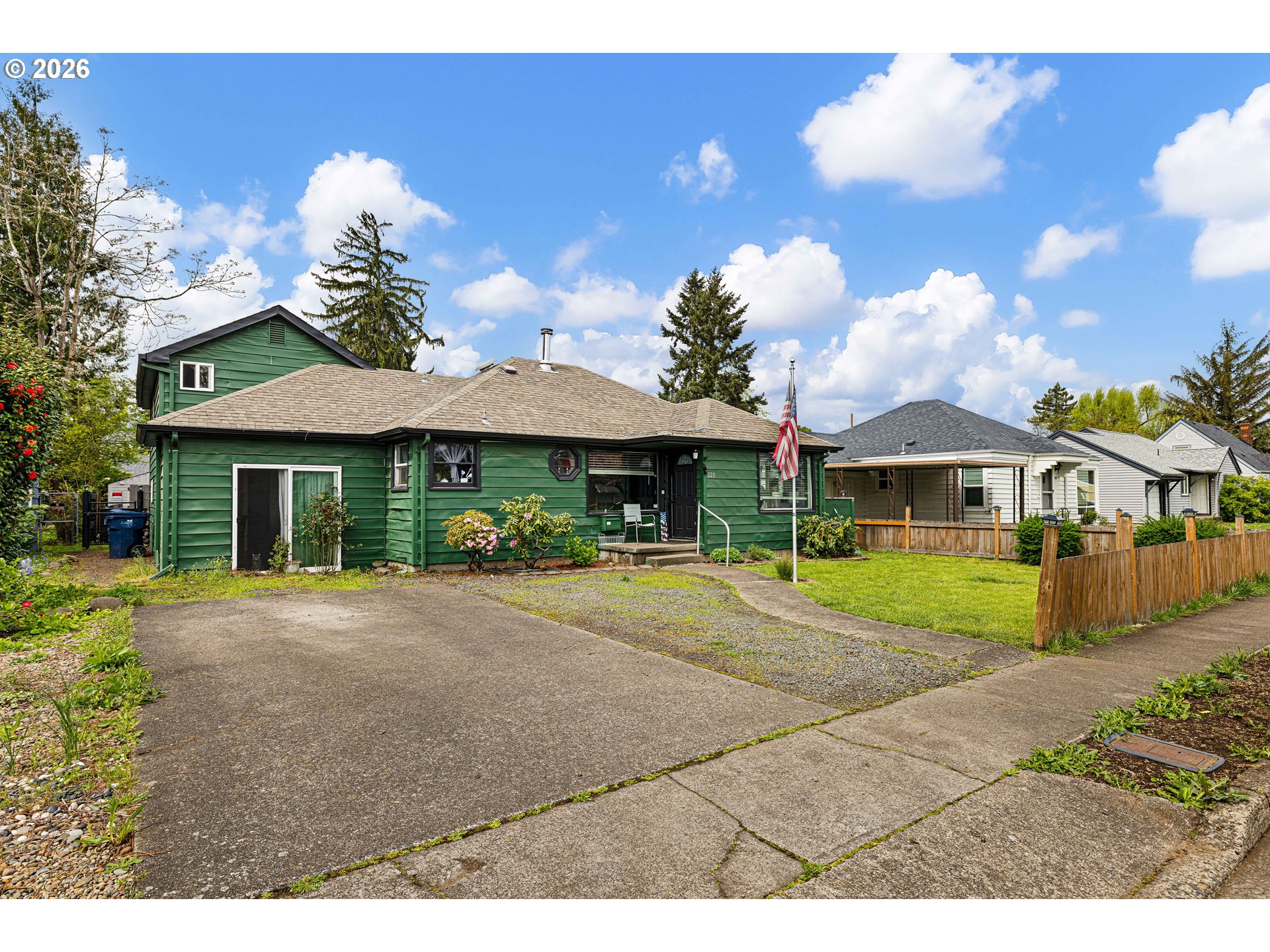 220 21ST ST, Springfield, OR 97477