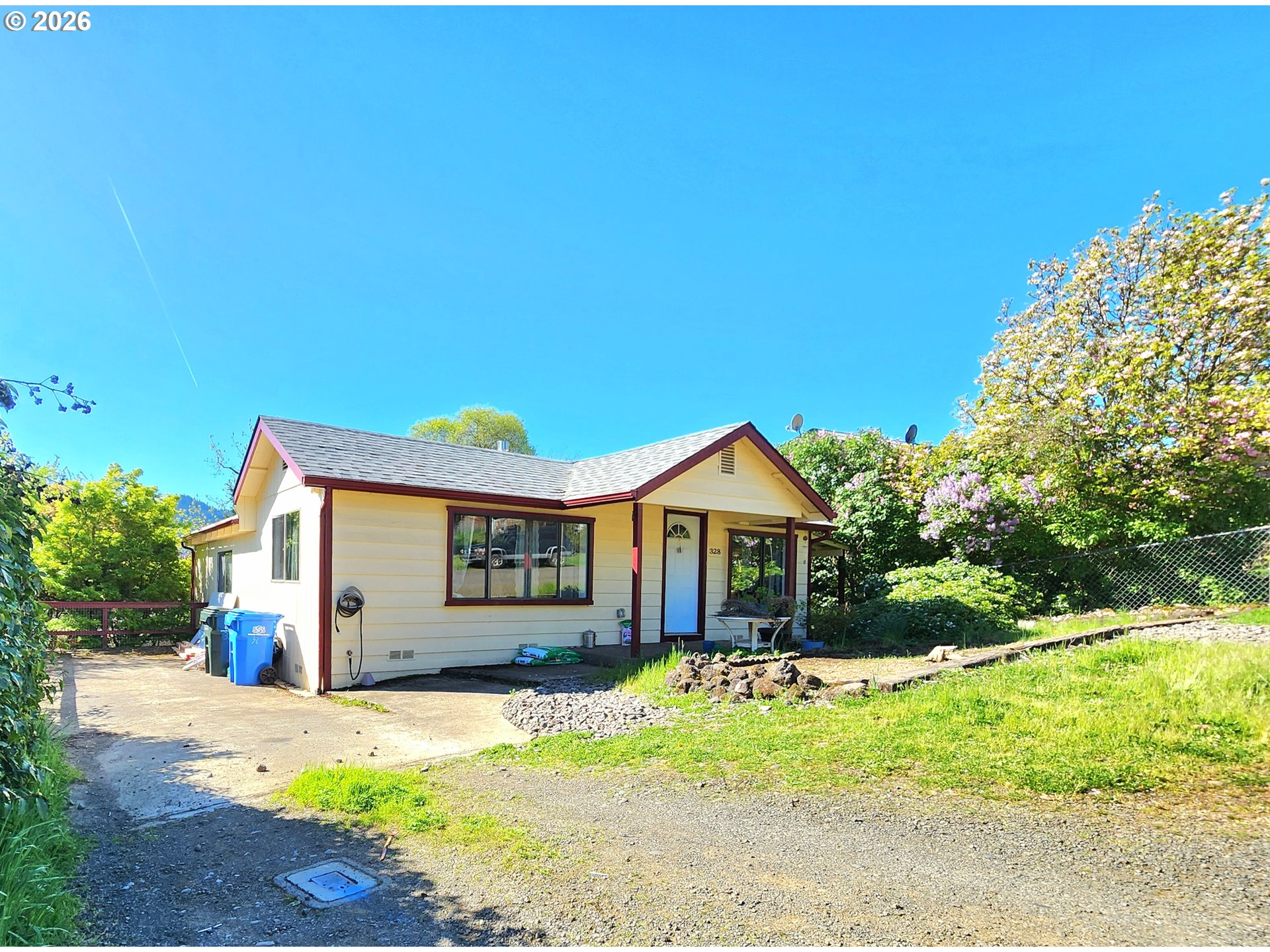 328 FIFTH AVE, Sutherlin, OR 97479