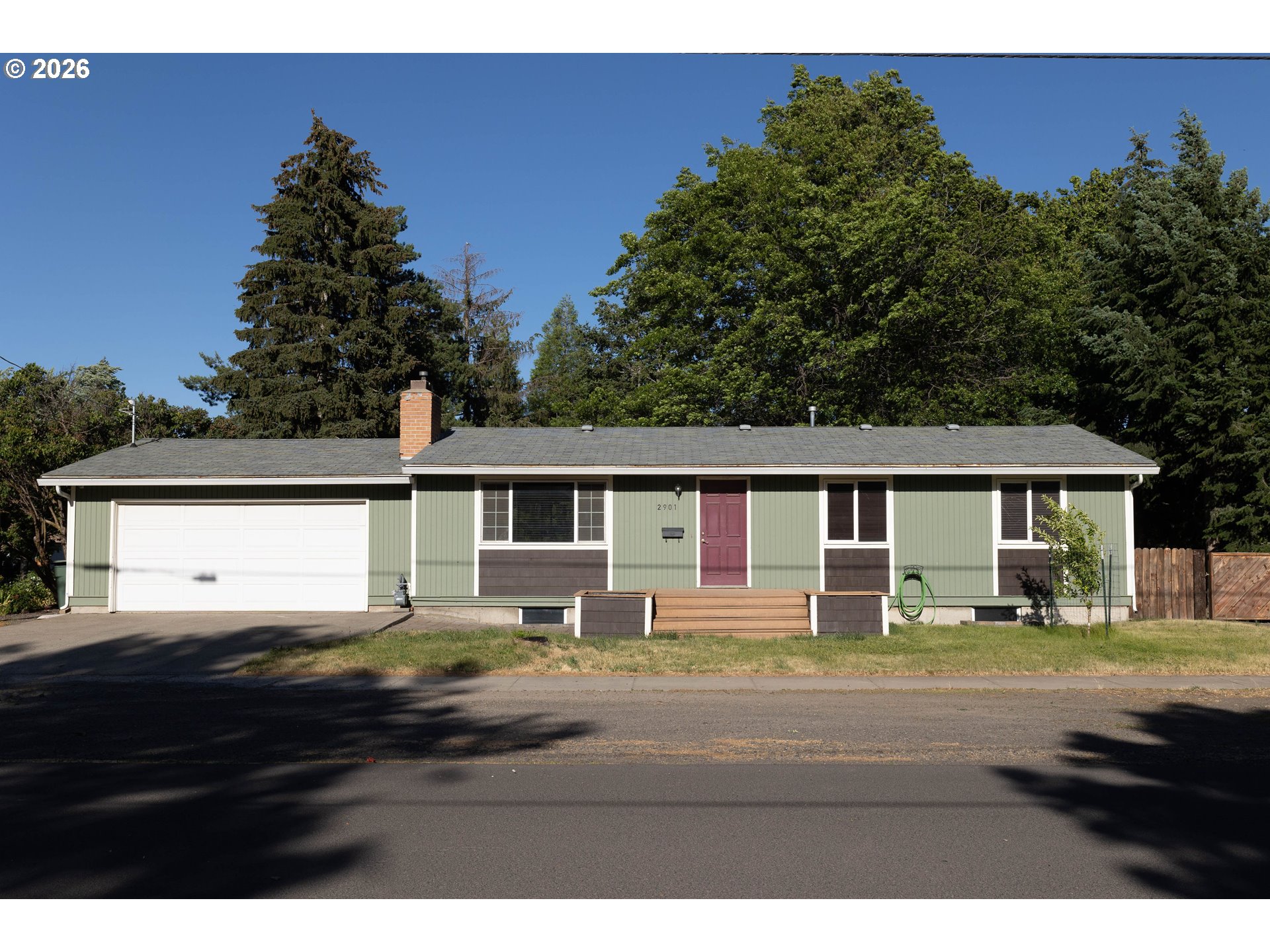2901 4TH ST, LaGrande, OR 97850