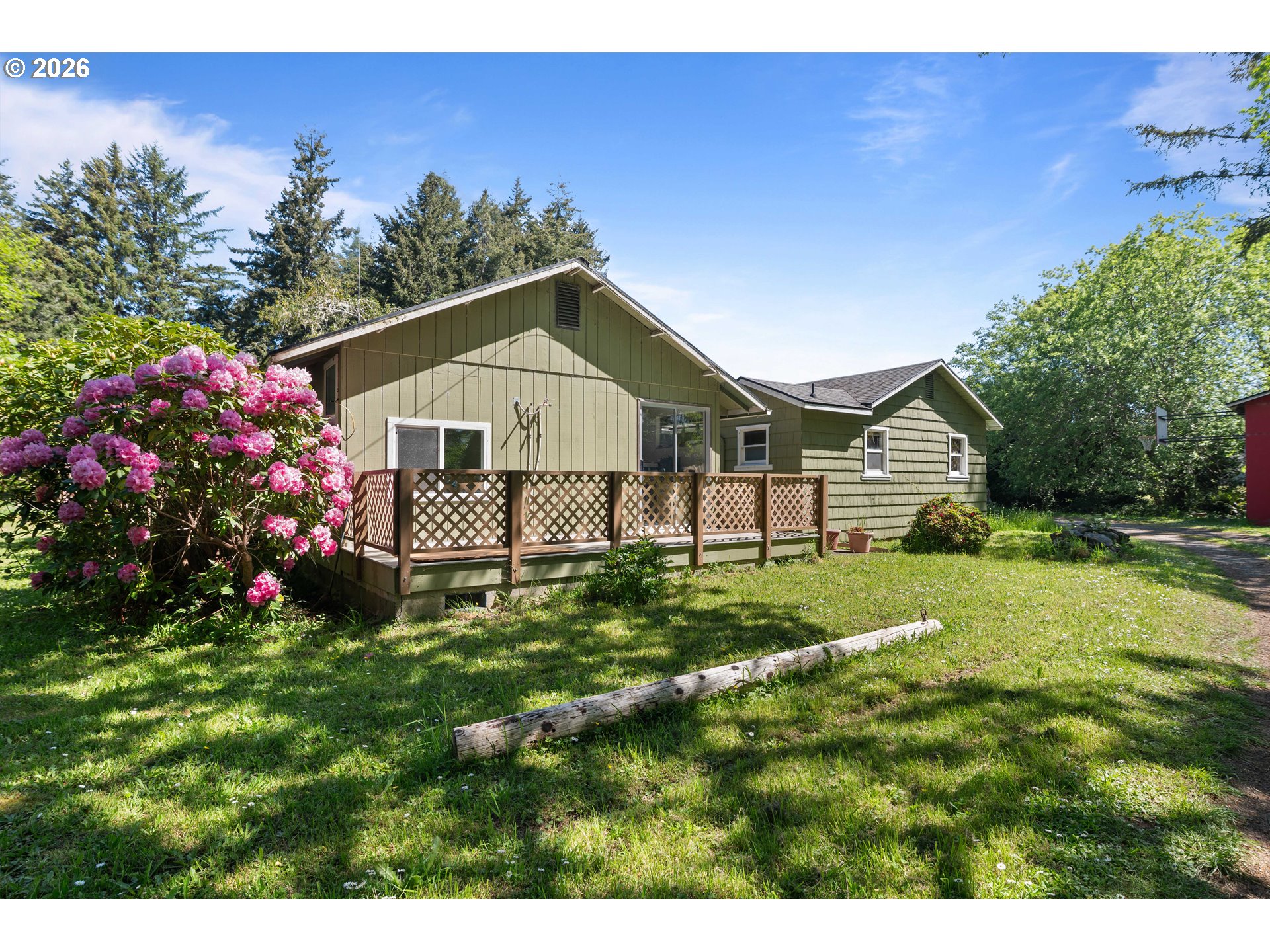 803 OHIO AVE, Bandon, OR 97411