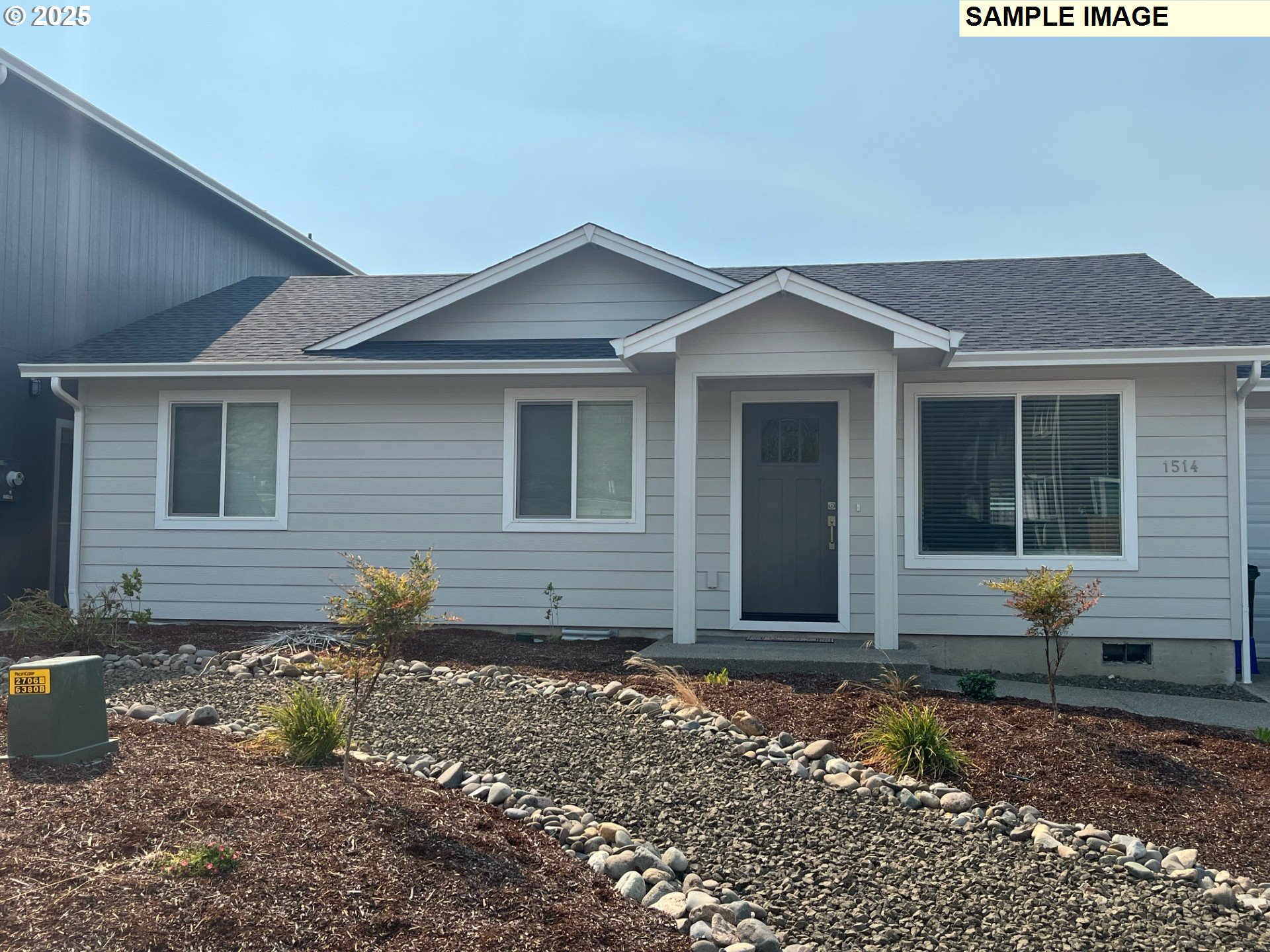 1224 BOOTH AVE, Roseburg, OR 97470