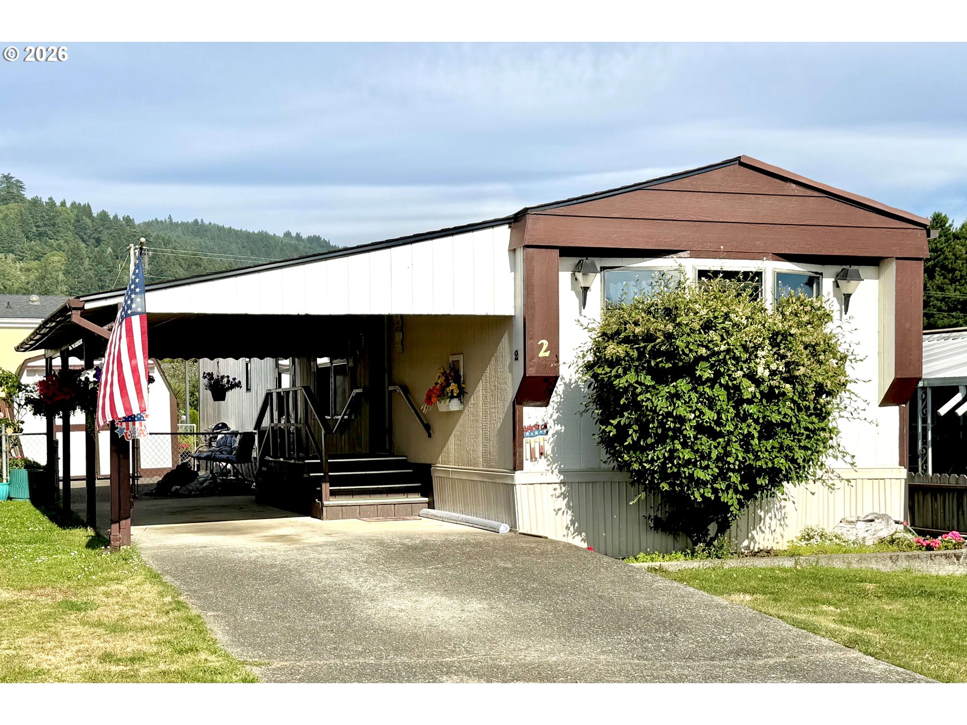 98042 BENHAM LN, Brookings, OR 97415