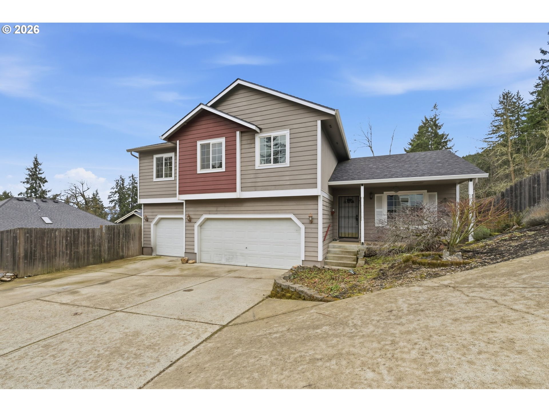 6842 JESSICA DR, Springfield, OR 97478
