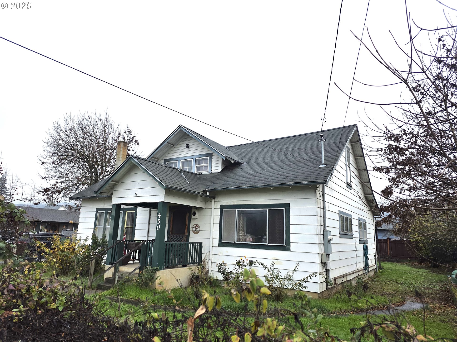 450 3RD AVE, Riddle, OR 97469