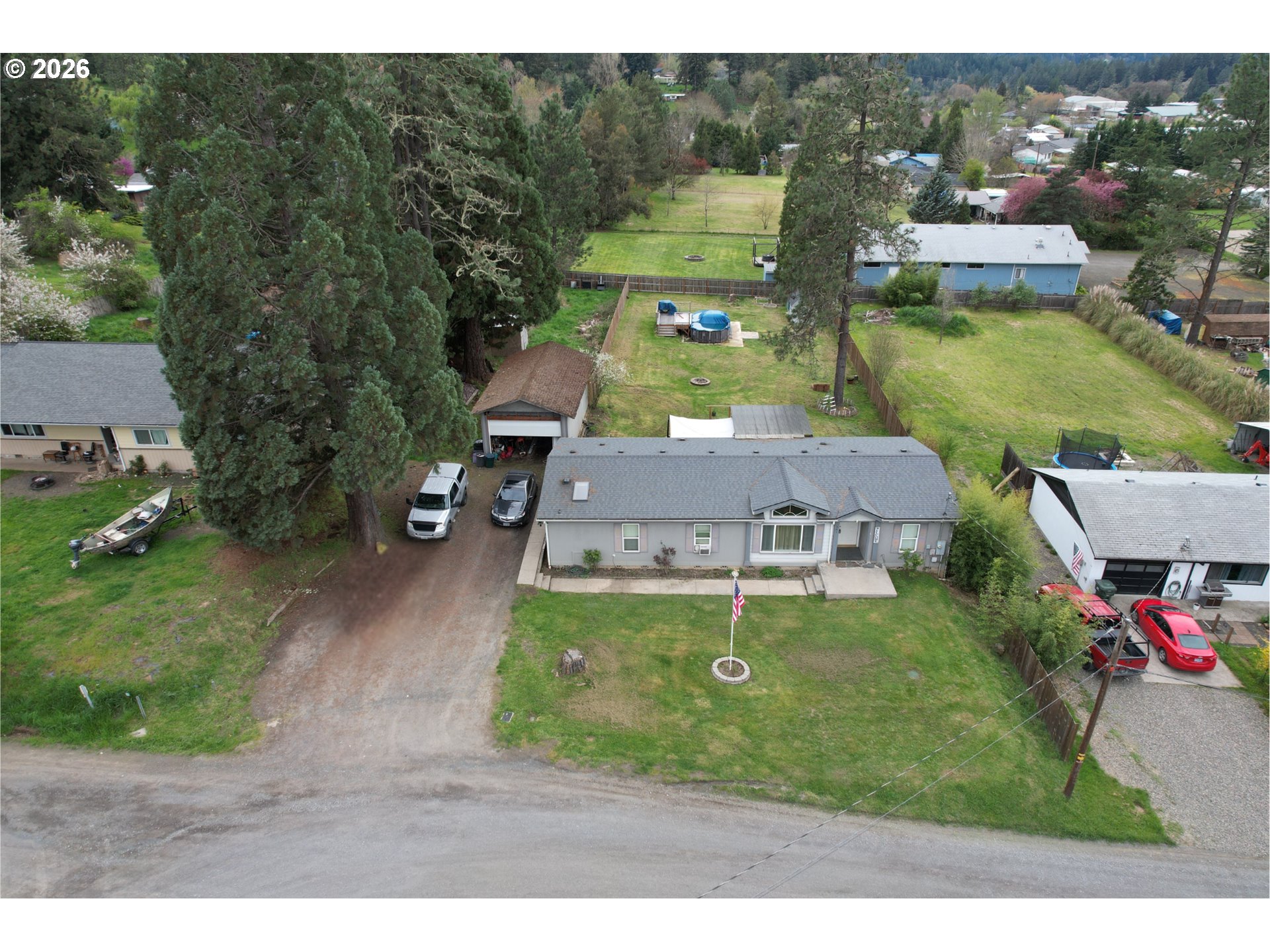 261 ESTELLA ST, Glide, OR 97443