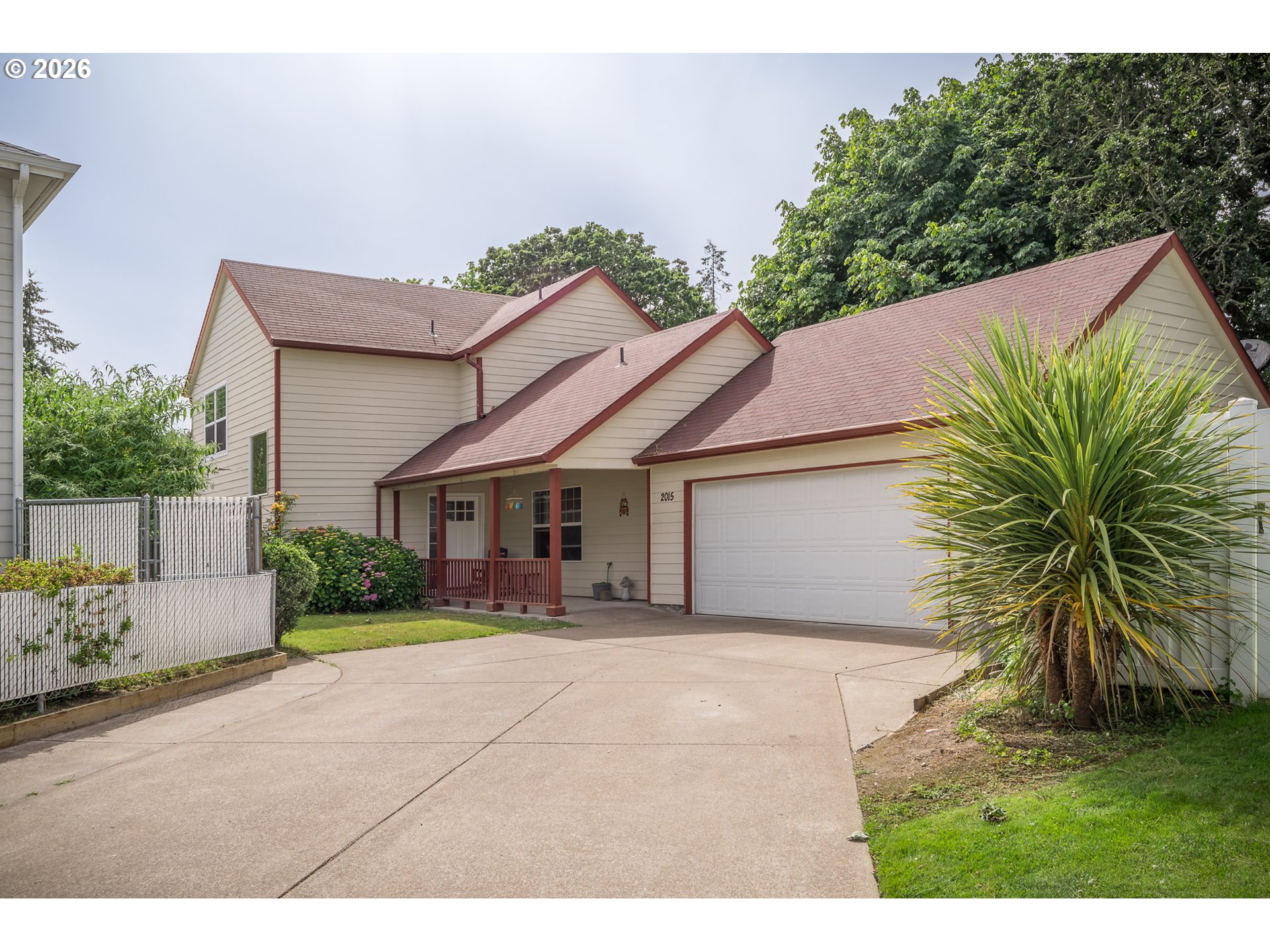 2015 CHASE LOOP, Albany, OR 97321