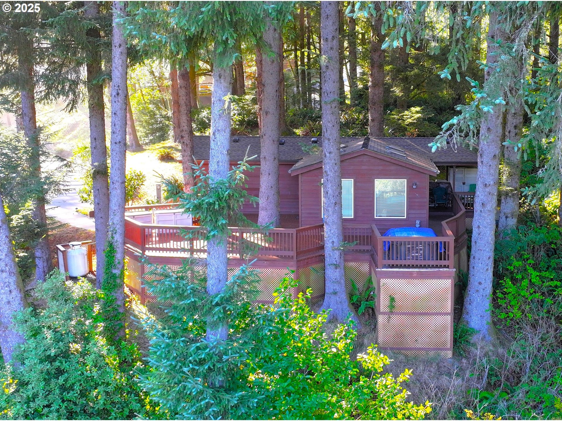 19921 WHALESHEAD RD, Brookings, OR 97415