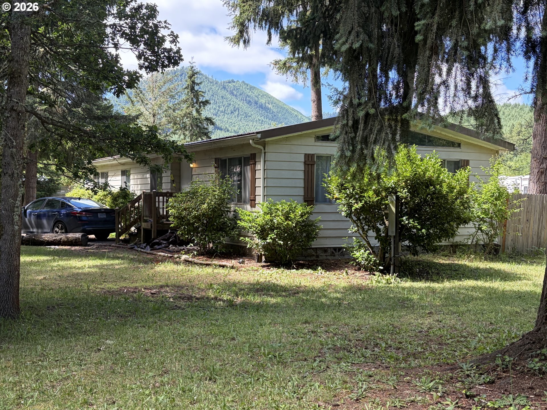 72750 LONDON RD, CottageGrove, OR 97424