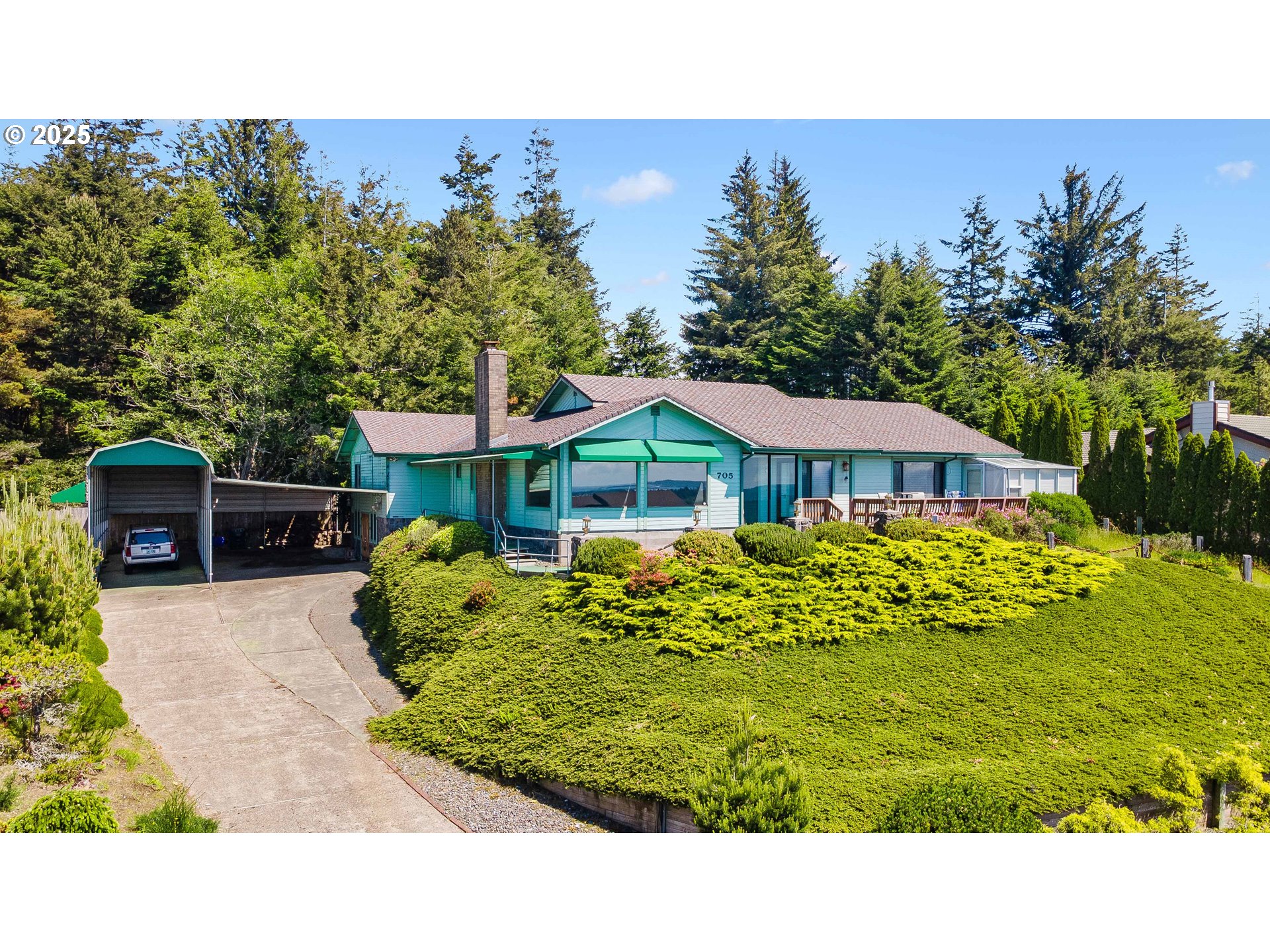 705 PREFONTAINE DR, CoosBay, OR 97420