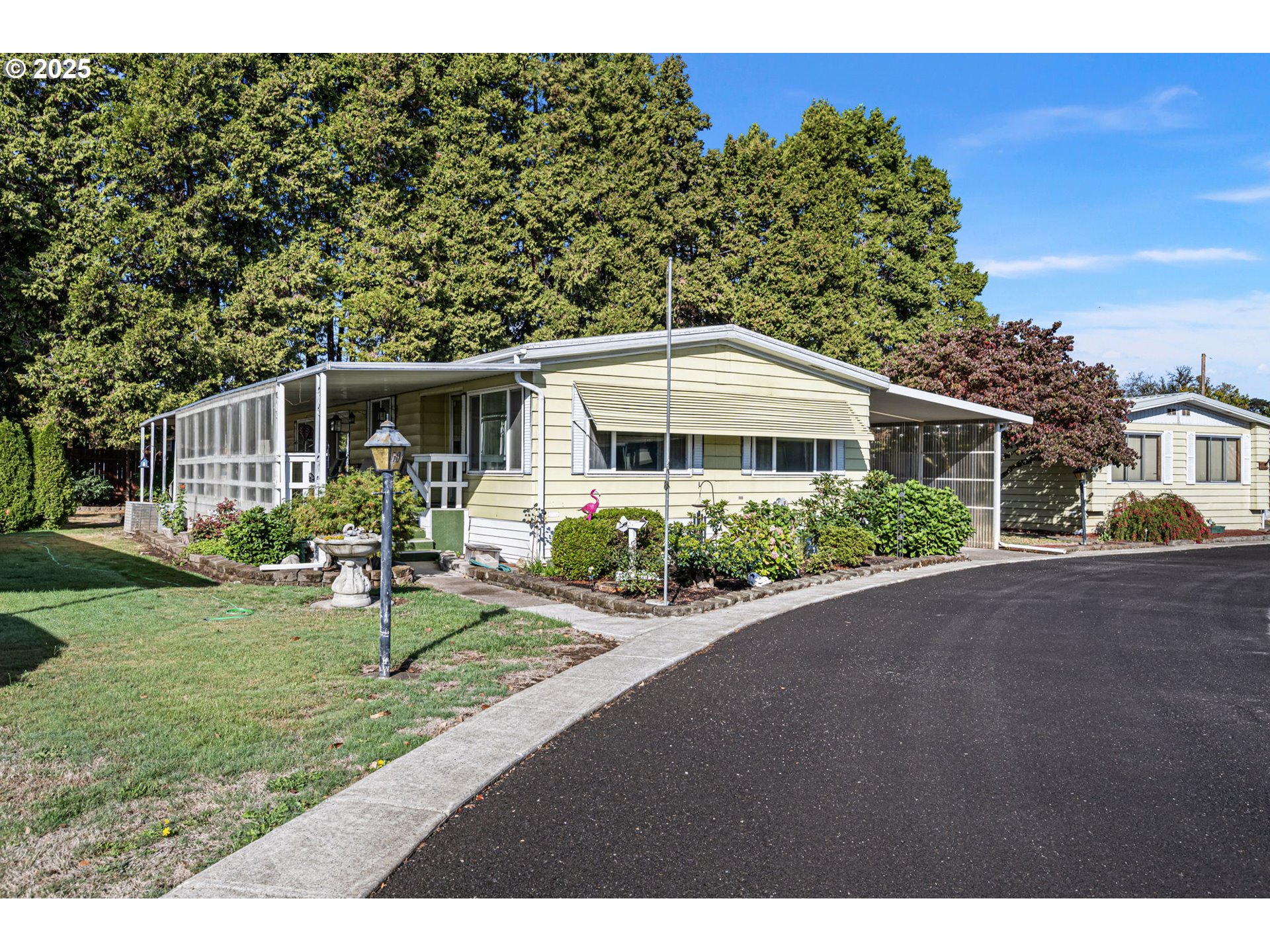 1225 10TH AVE, JunctionCity, OR 97448