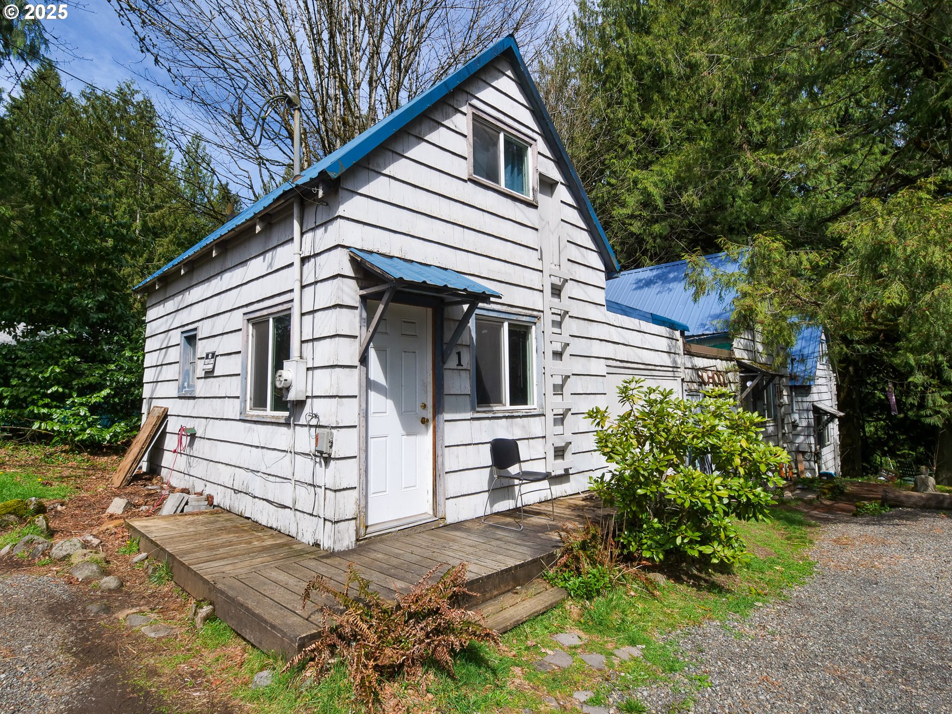 69947 Highway 26, Rhododendron, OR 97049
