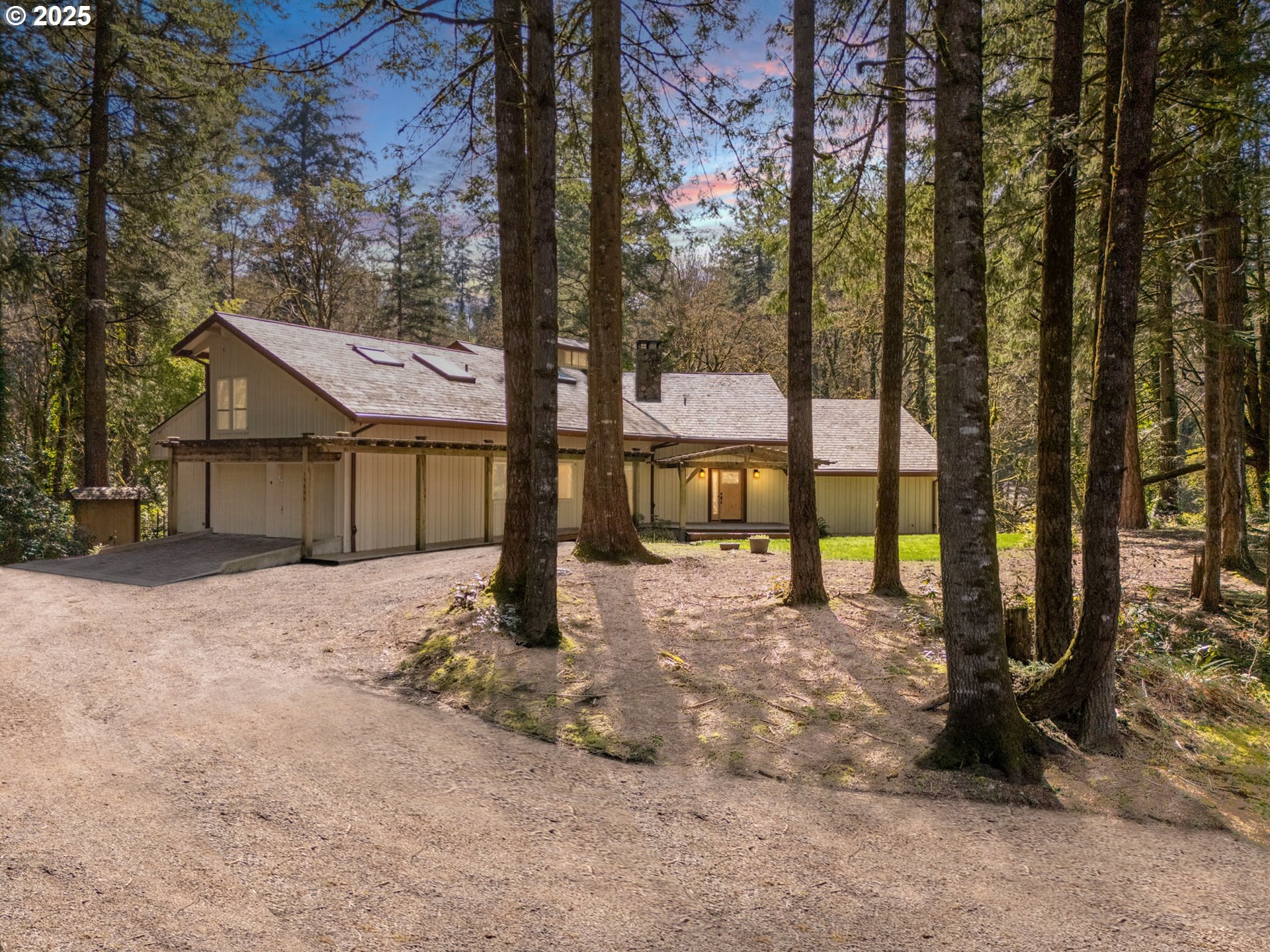 19855 TRUNK RD, Dundee, OR 97115