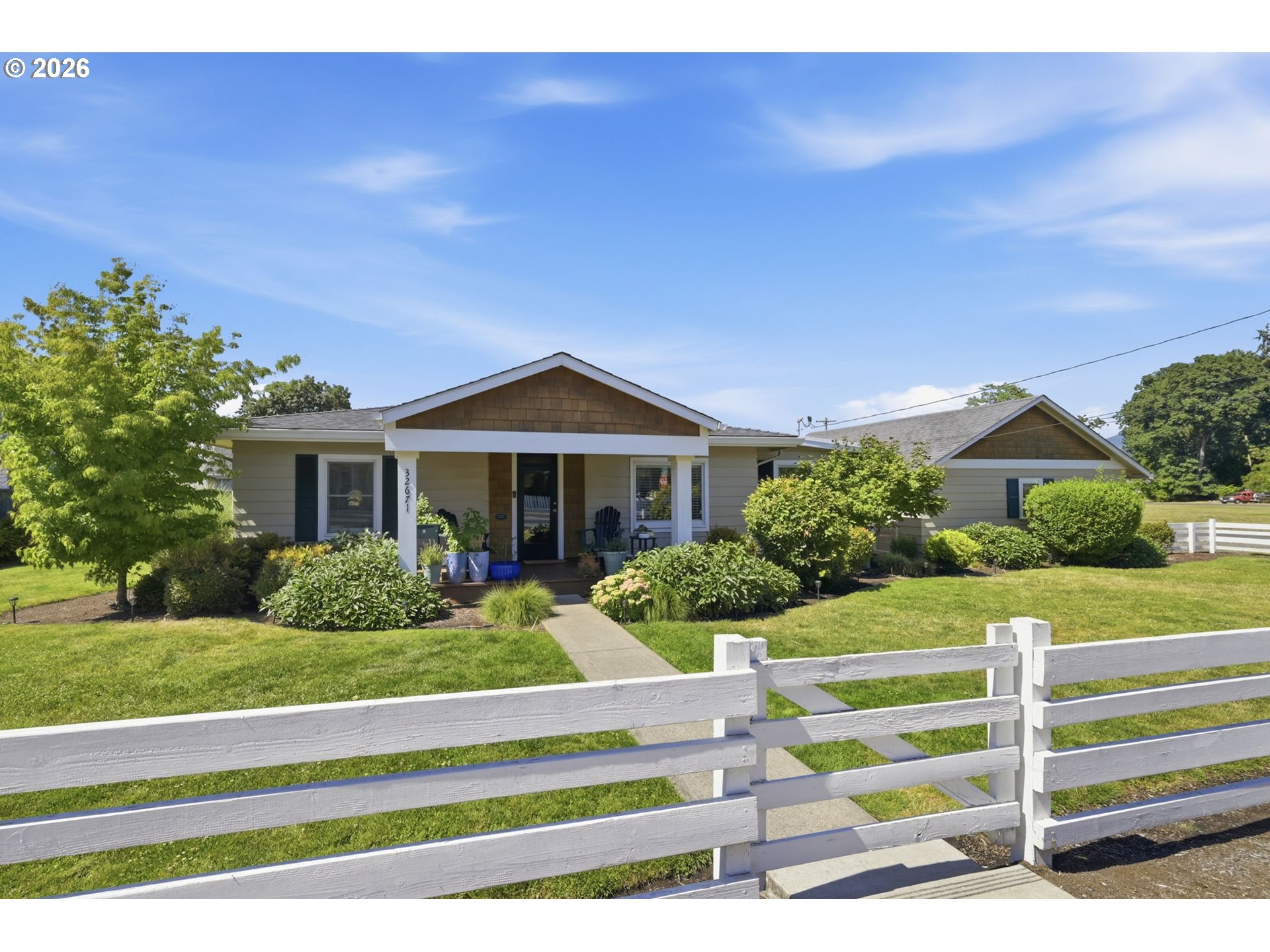 32671 MILL ST, Coburg, OR 97408