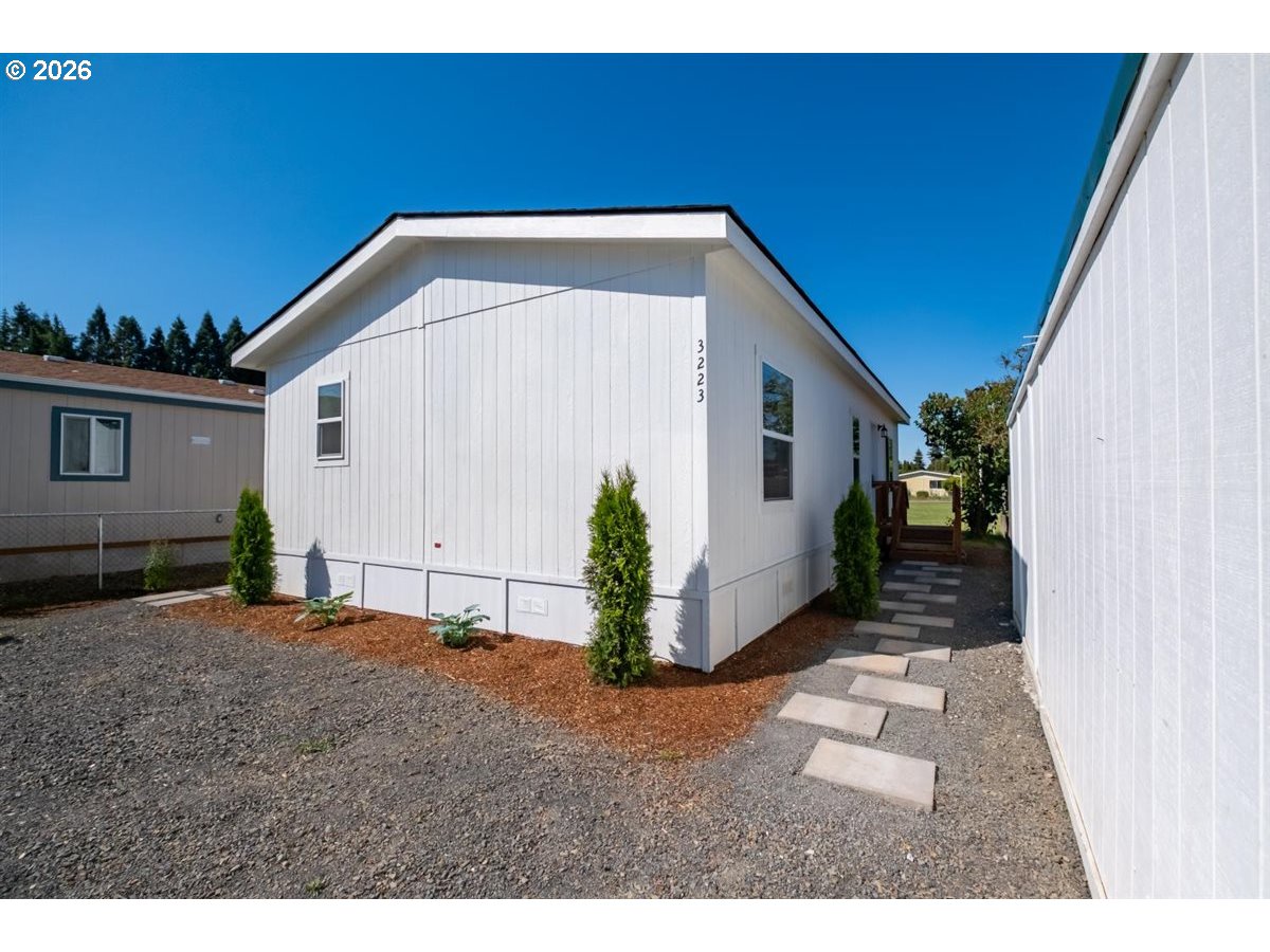 3223 Comber CT, Salem, OR 97305