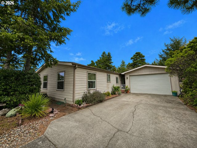 129 EVERGREEN LN, Florence, OR 97439