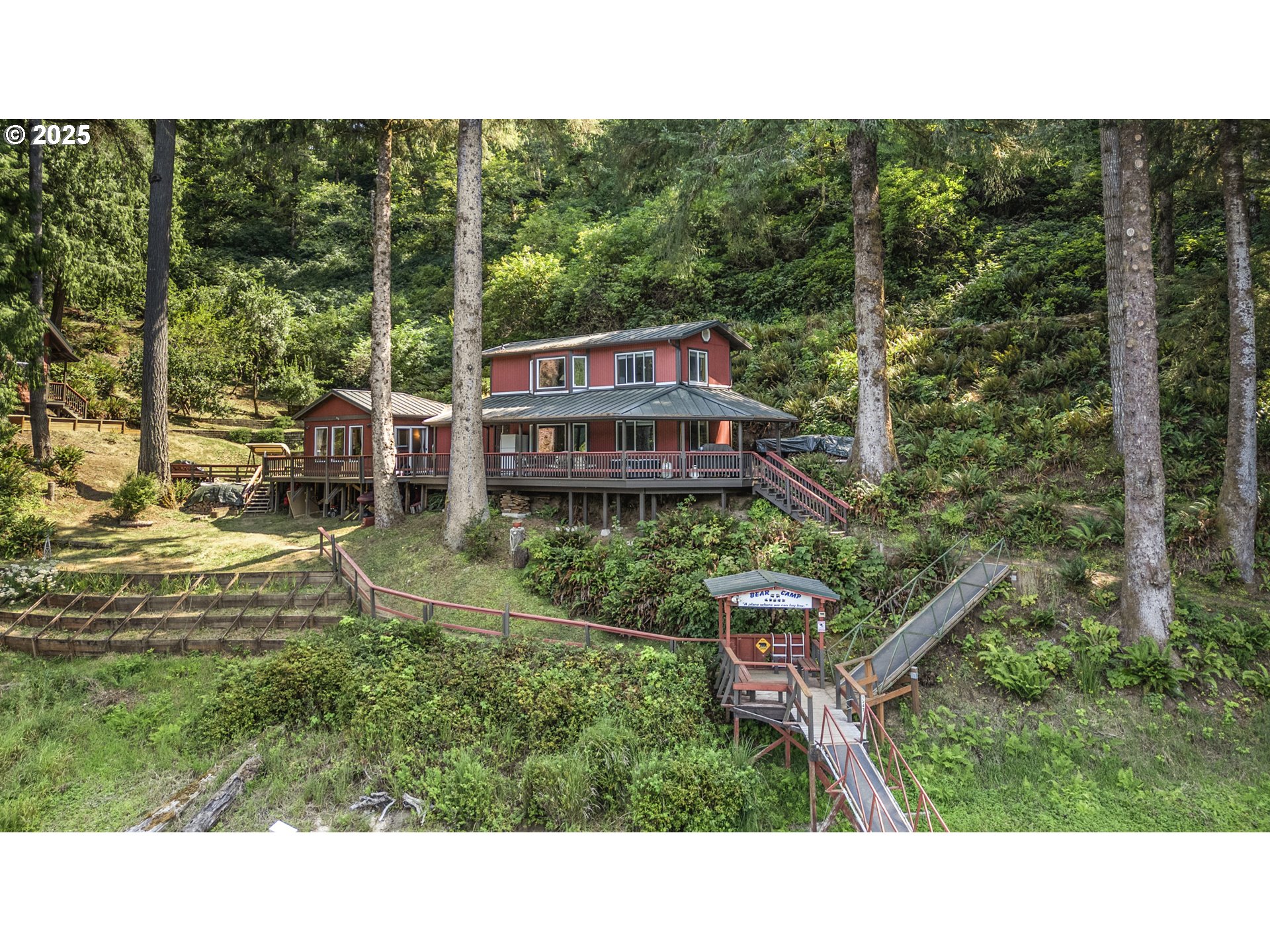 1547 Tenmile Lake, Lakeside, OR 97449