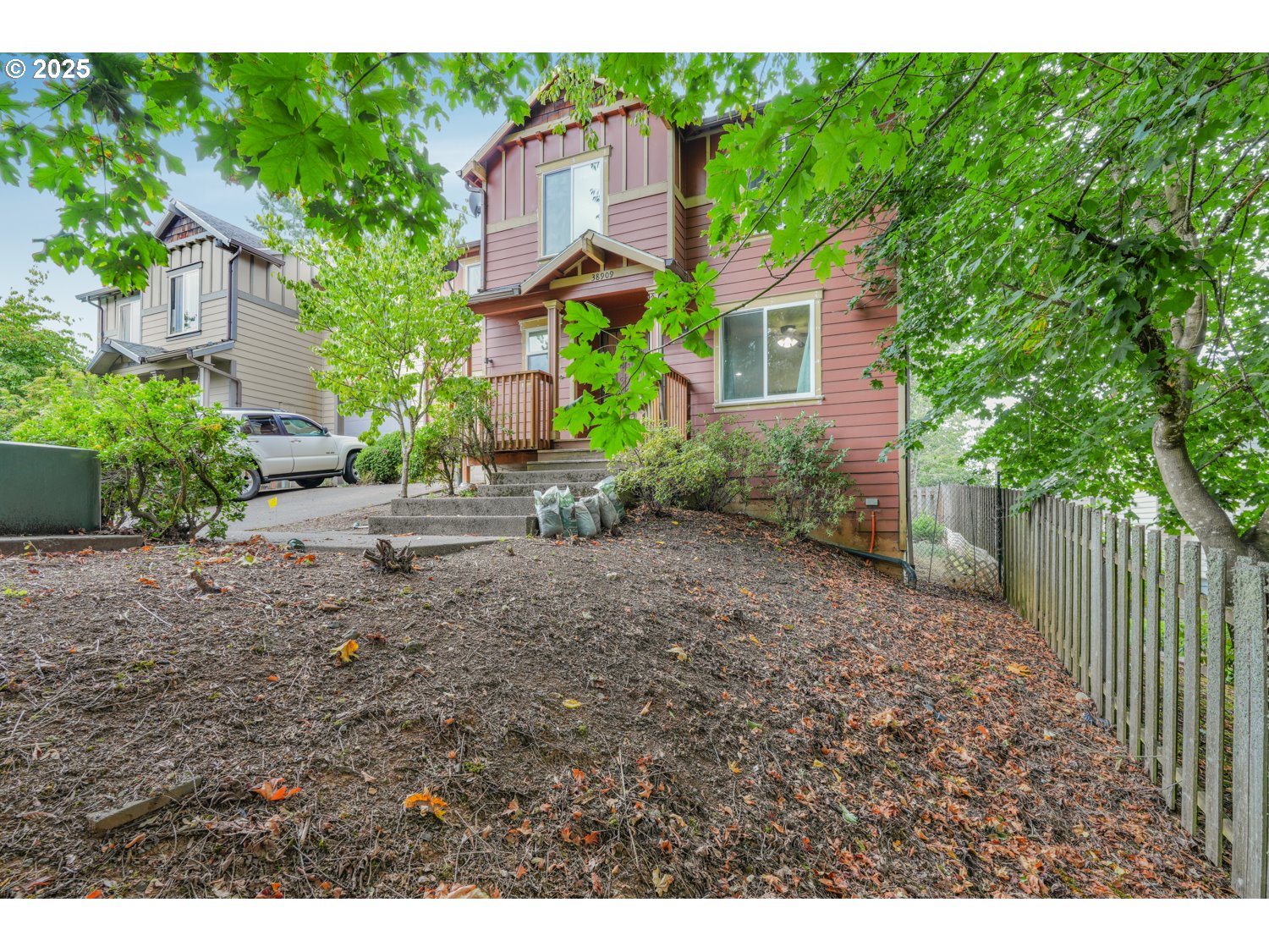 38909 SANDY HEIGHTS ST, Sandy, OR 97055