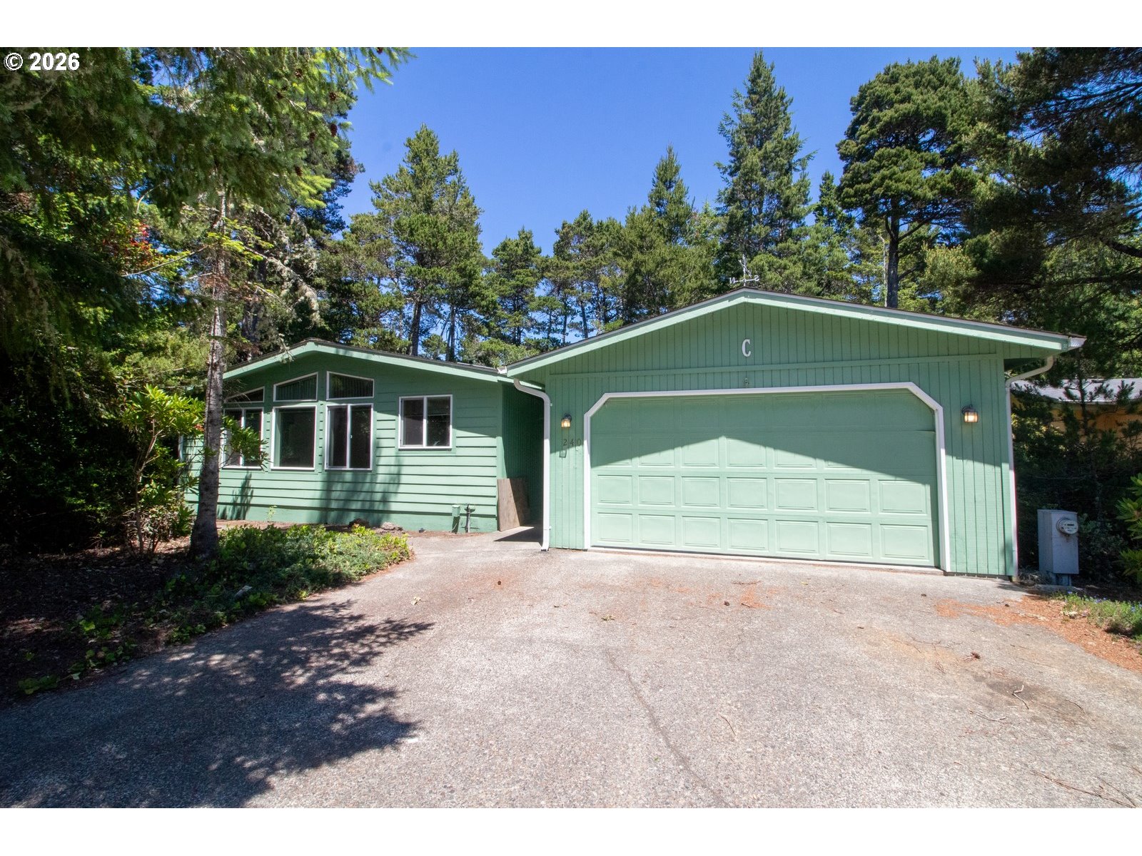 240 MUNSEL CREEK LOOP, Florence, OR 97439
