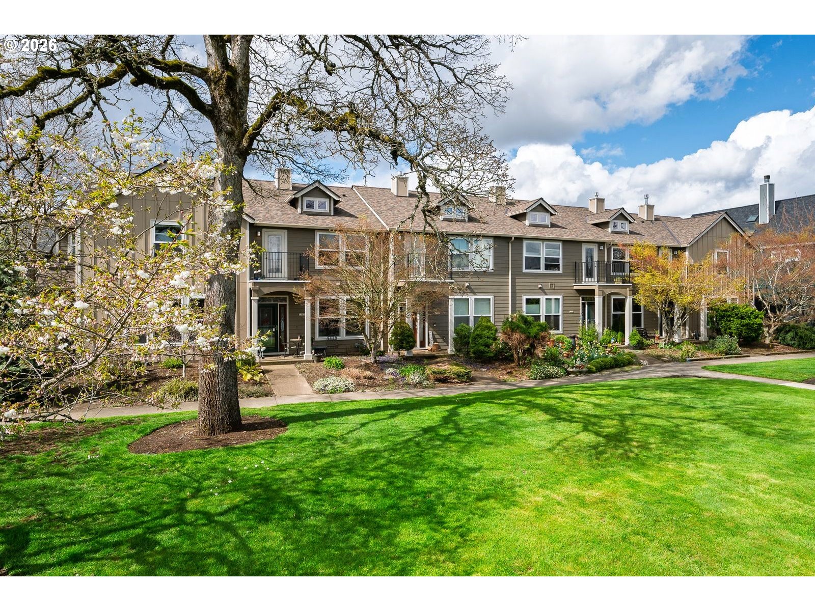1367 MARKET DR, Fairview, OR 97024