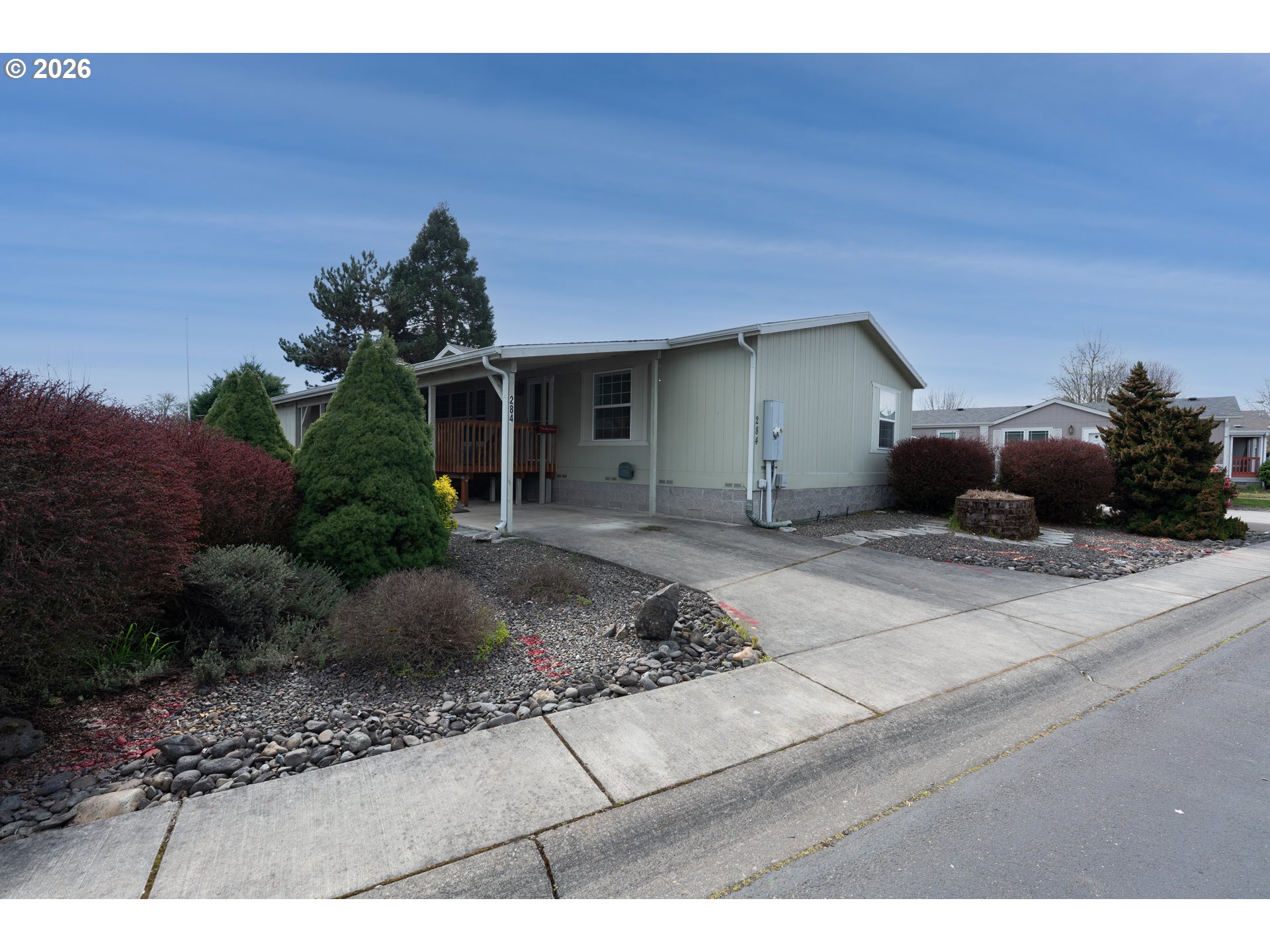 284 TROUT LOOP, Roseburg, OR 97471